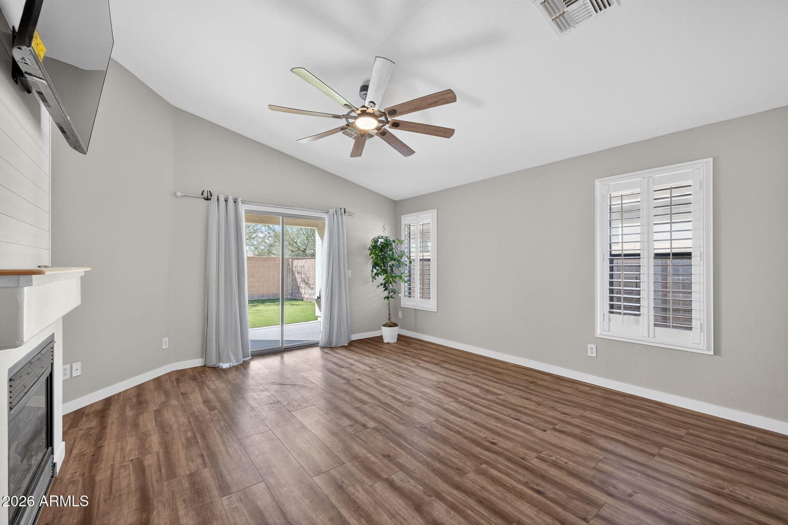 483 W Gascon Road, San Tan Valley, AZ 85143 — photo 10 of 35