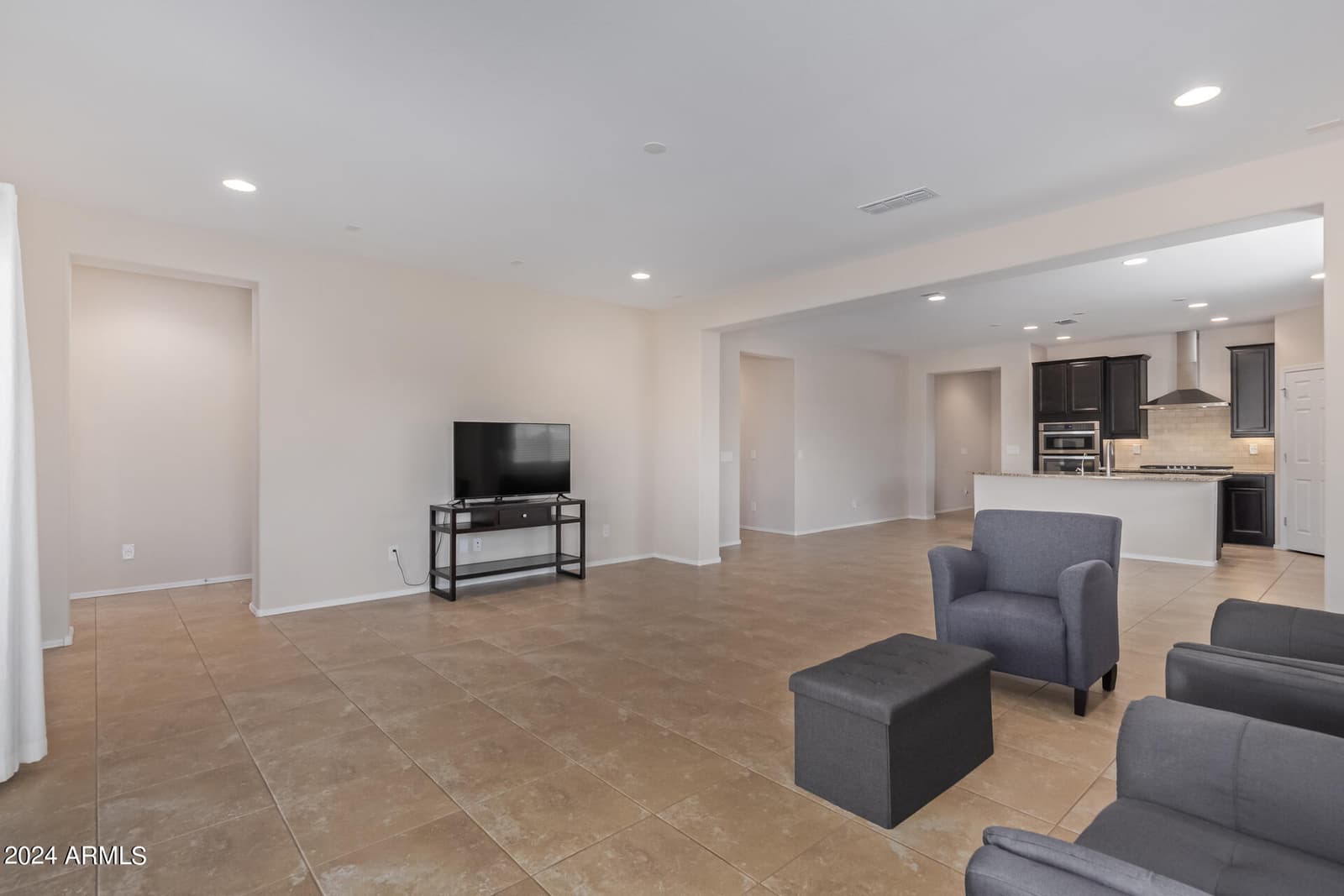 10912 E TUMBLEWEED Avenue, Mesa, AZ 85212 — photo 9 of 35