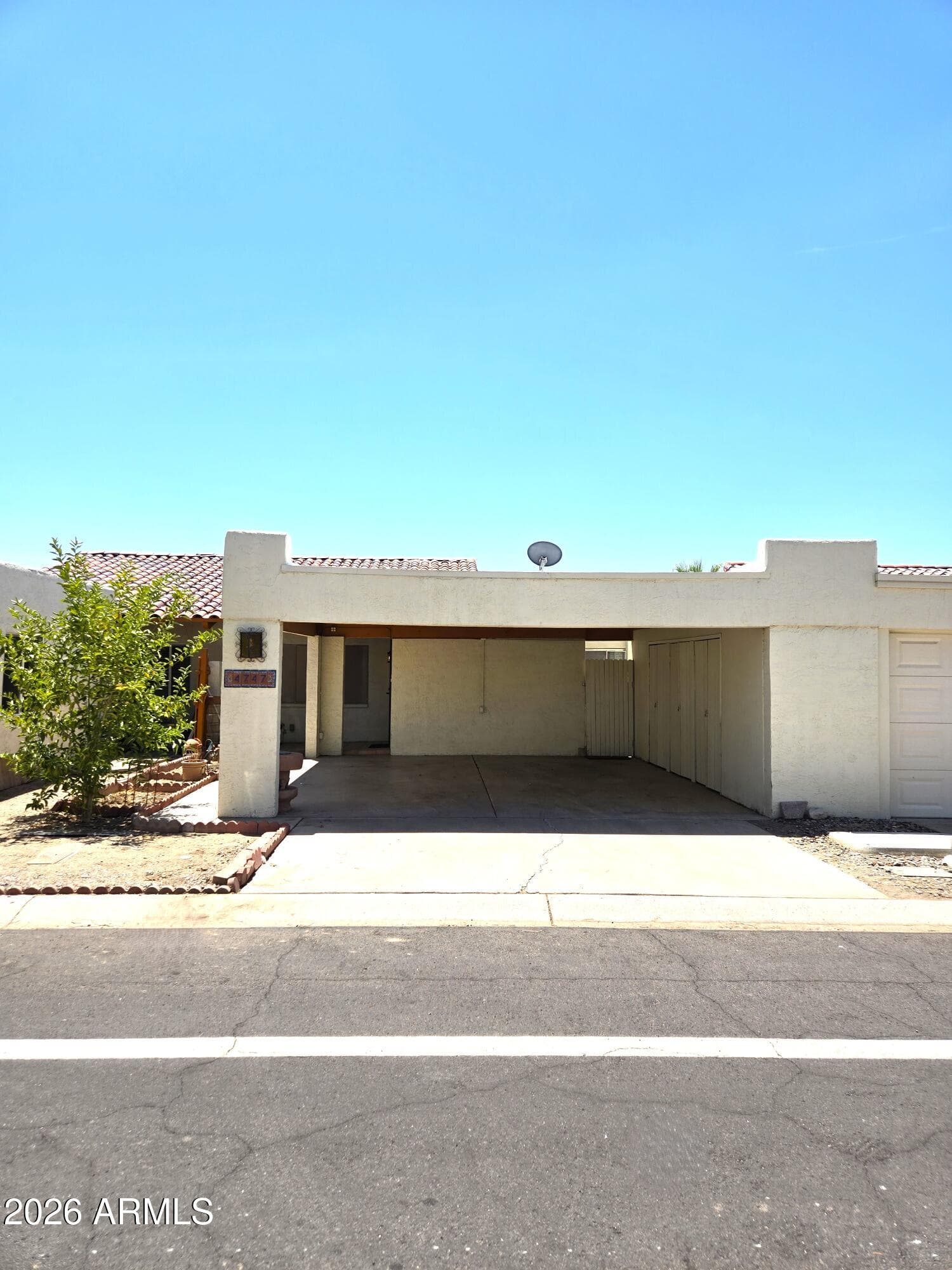 4747 W Palmaire Avenue, Glendale, AZ 85301 — photo 3 of 27