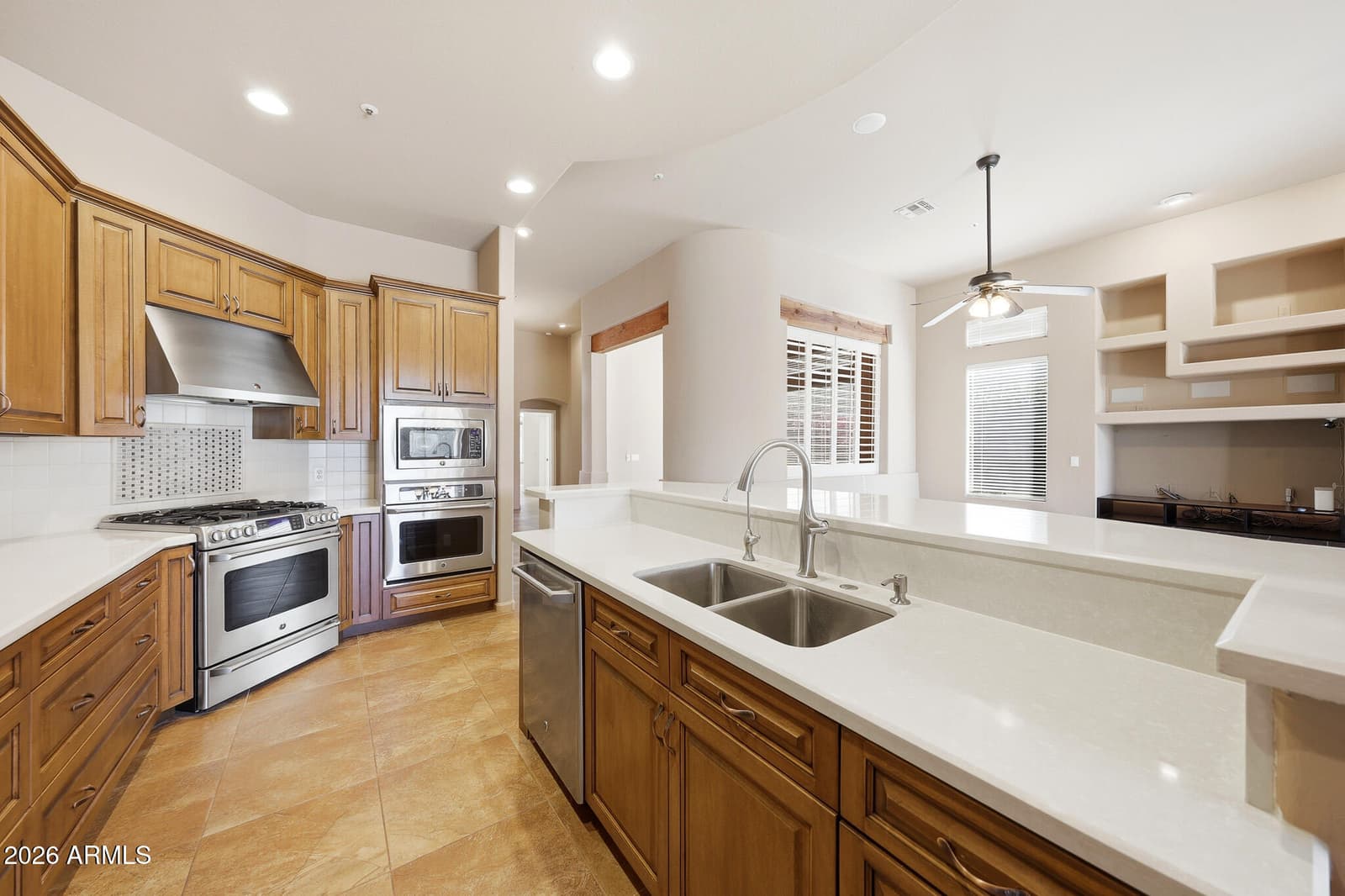 8231 E Mountain Spring Road, Scottsdale, AZ 85255 — photo 9 of 25