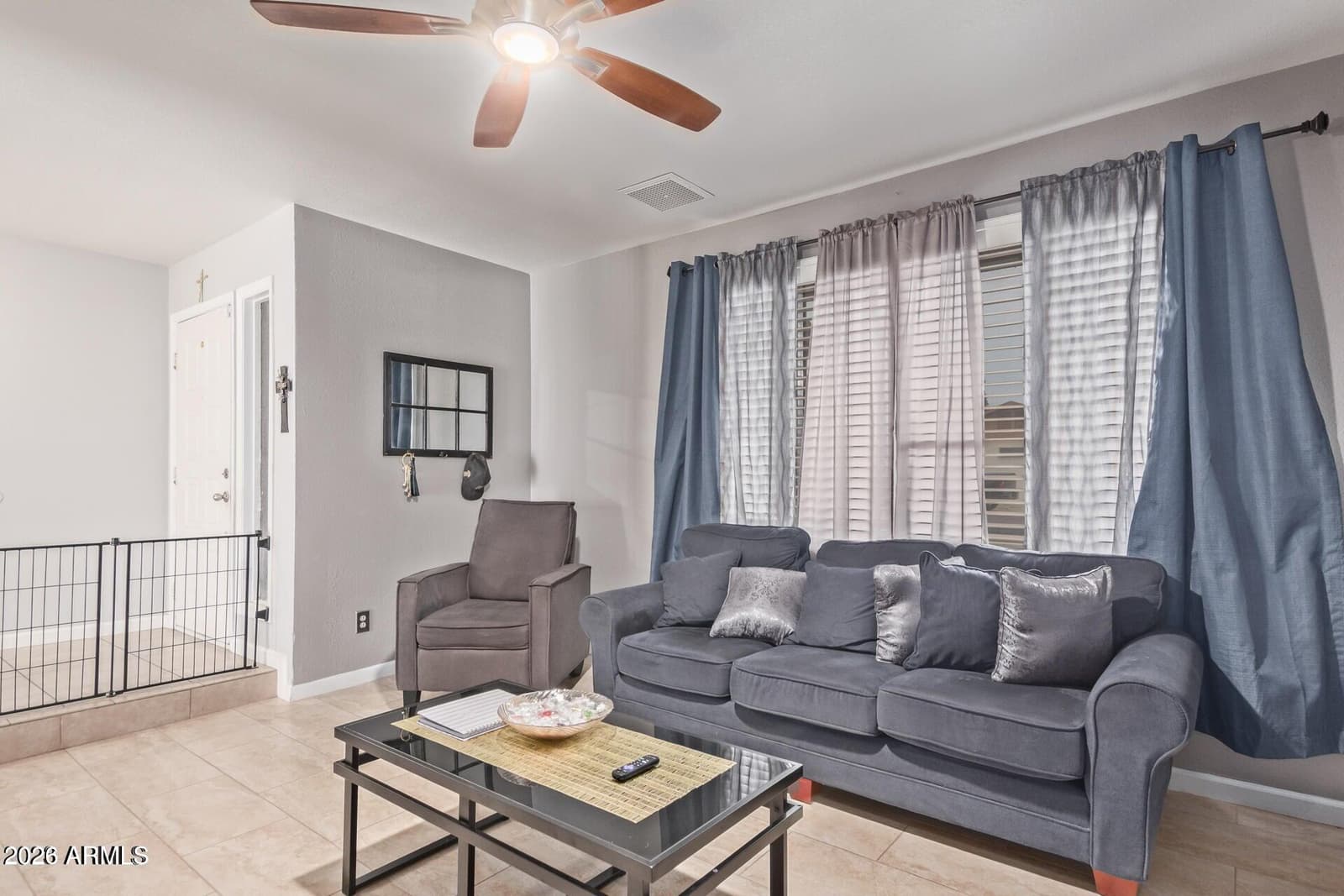 8604 N 54TH Drive, Glendale, AZ 85302 — photo 3 of 16
