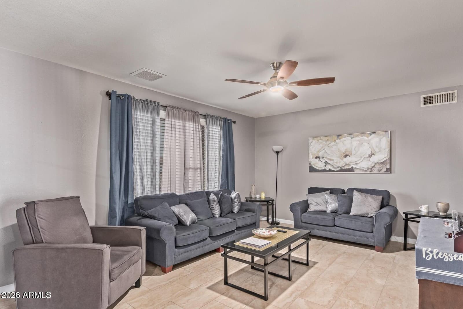 8604 N 54TH Drive, Glendale, AZ 85302 — photo 4 of 16