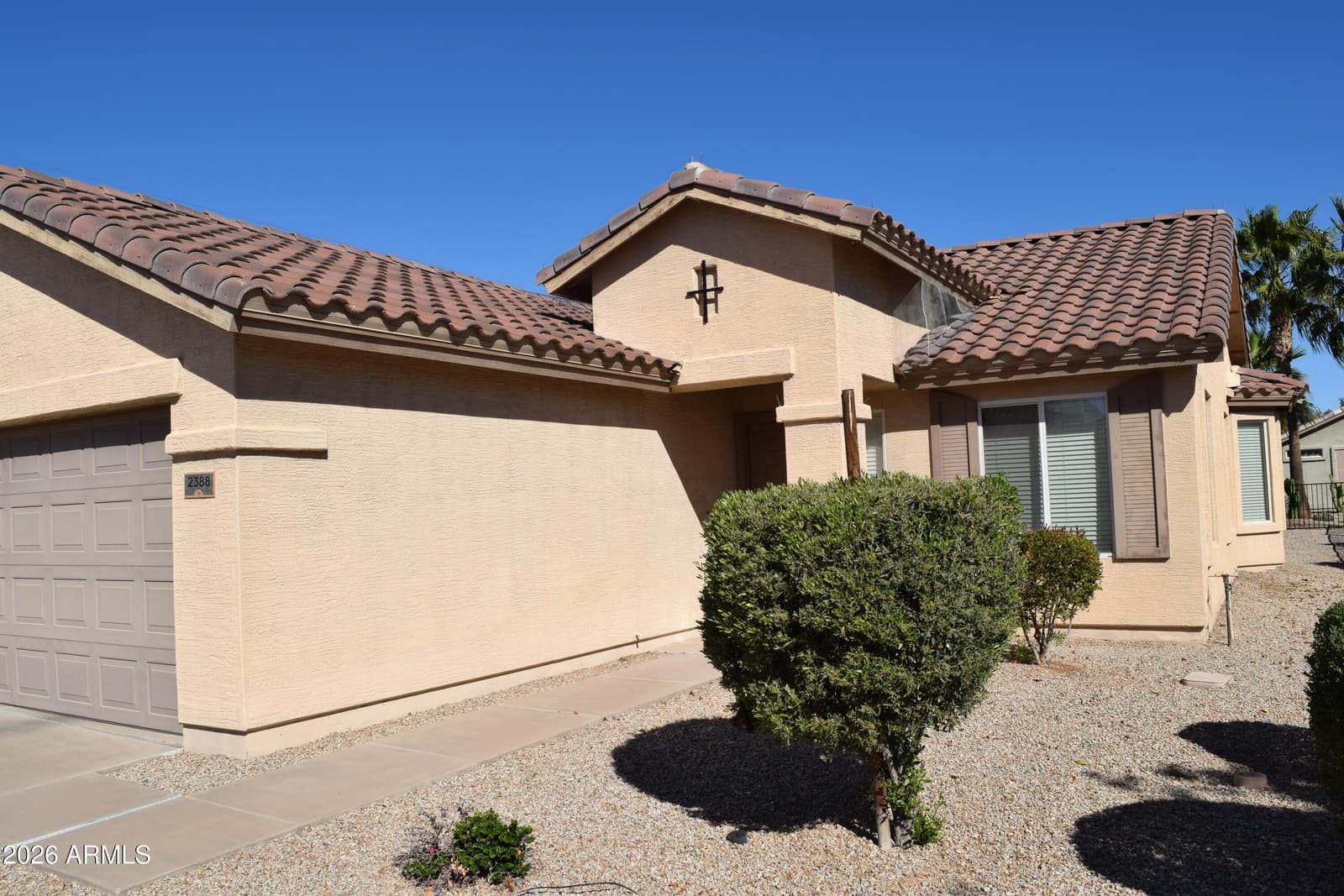 2388 E VALENCIA Drive, Casa Grande, AZ 85194 — photo 3 of 21