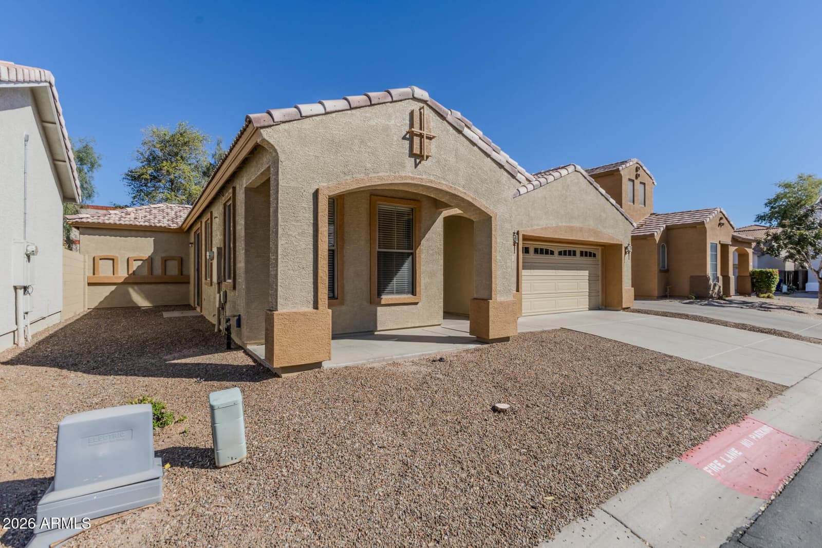 9108 E GABLE Avenue, Mesa, AZ 85209 — photo 3 of 31
