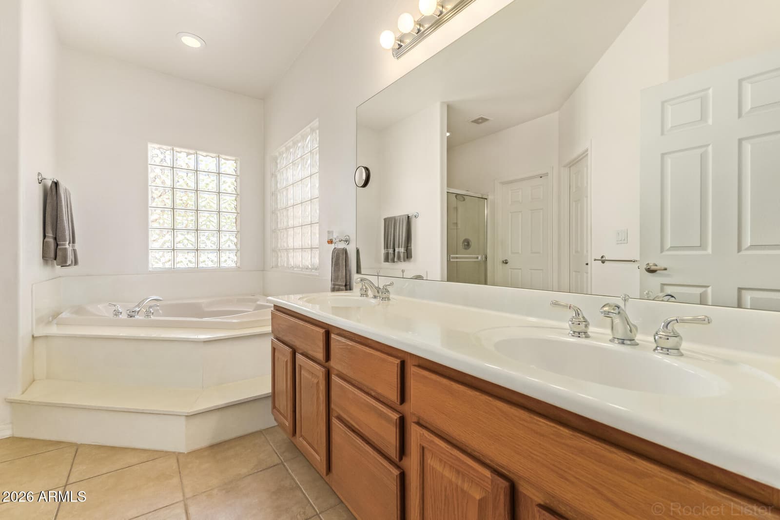 2813 E Cedar Waxwing Drive, Gilbert, AZ 85298 — photo 10 of 28