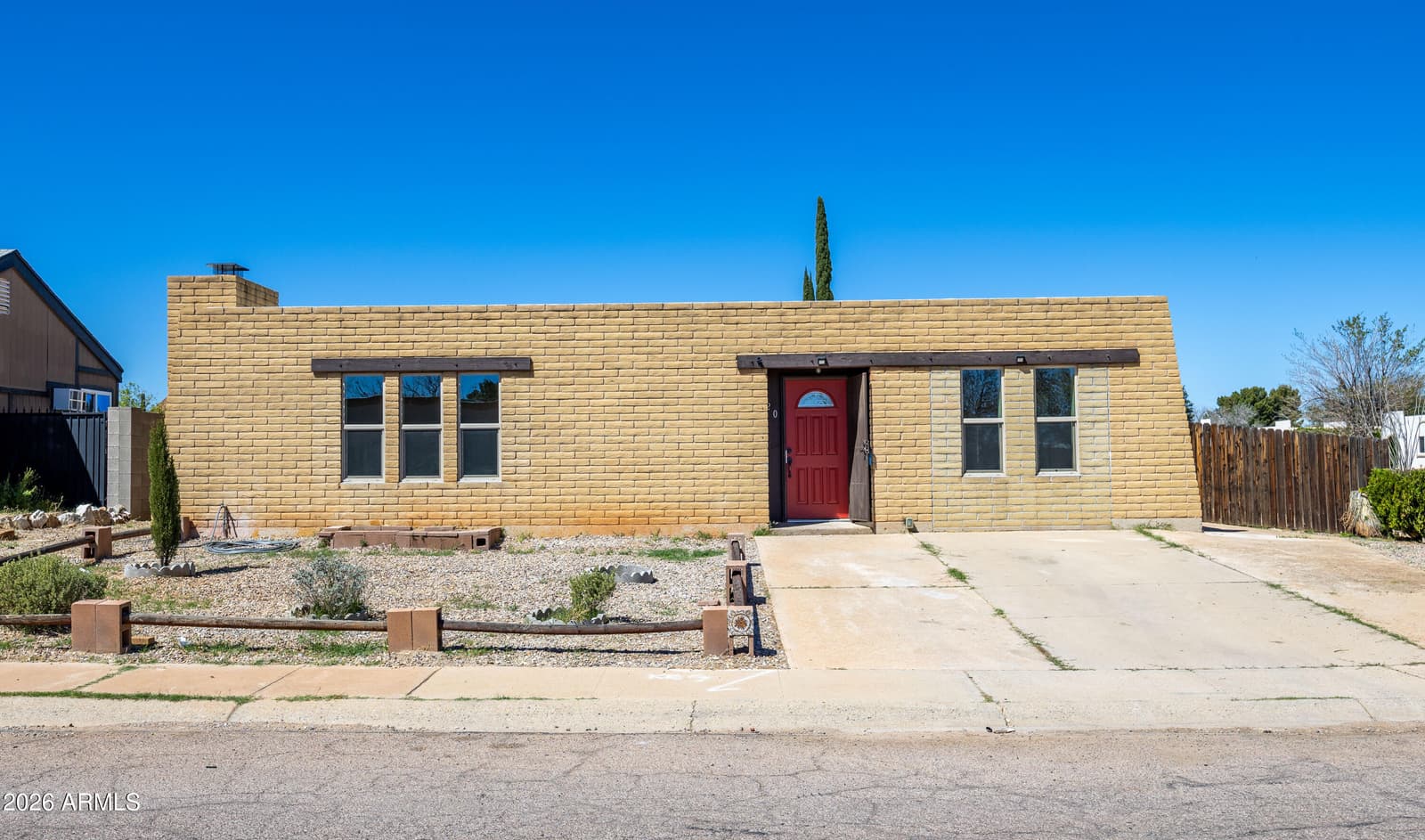 520 S 3RD Street, Sierra Vista, AZ 85635 — photo 1 of 28