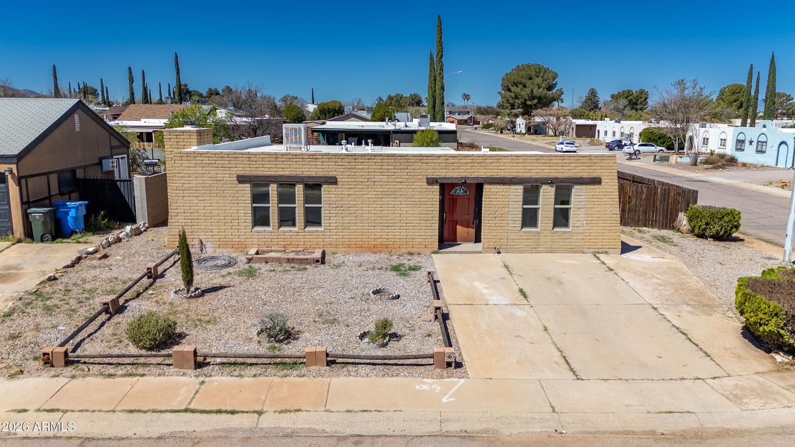 520 S 3RD Street, Sierra Vista, AZ 85635 — photo 3 of 28