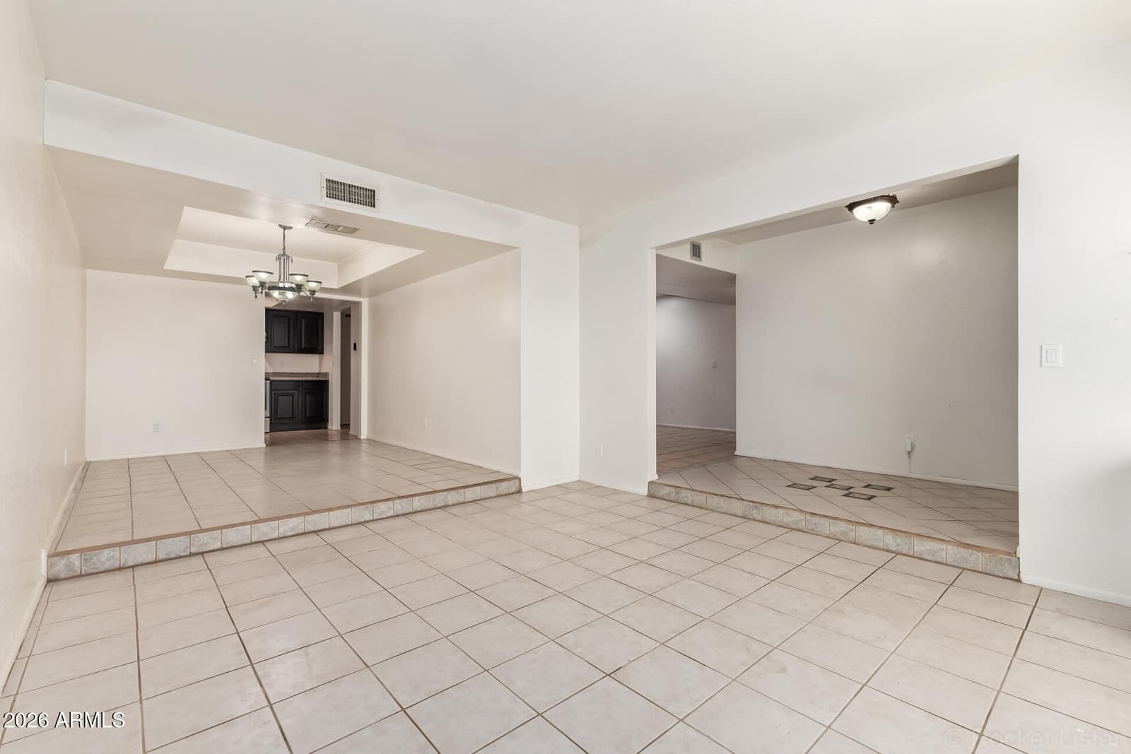 2902 E Claire Drive, Phoenix, AZ 85032 — photo 7 of 35