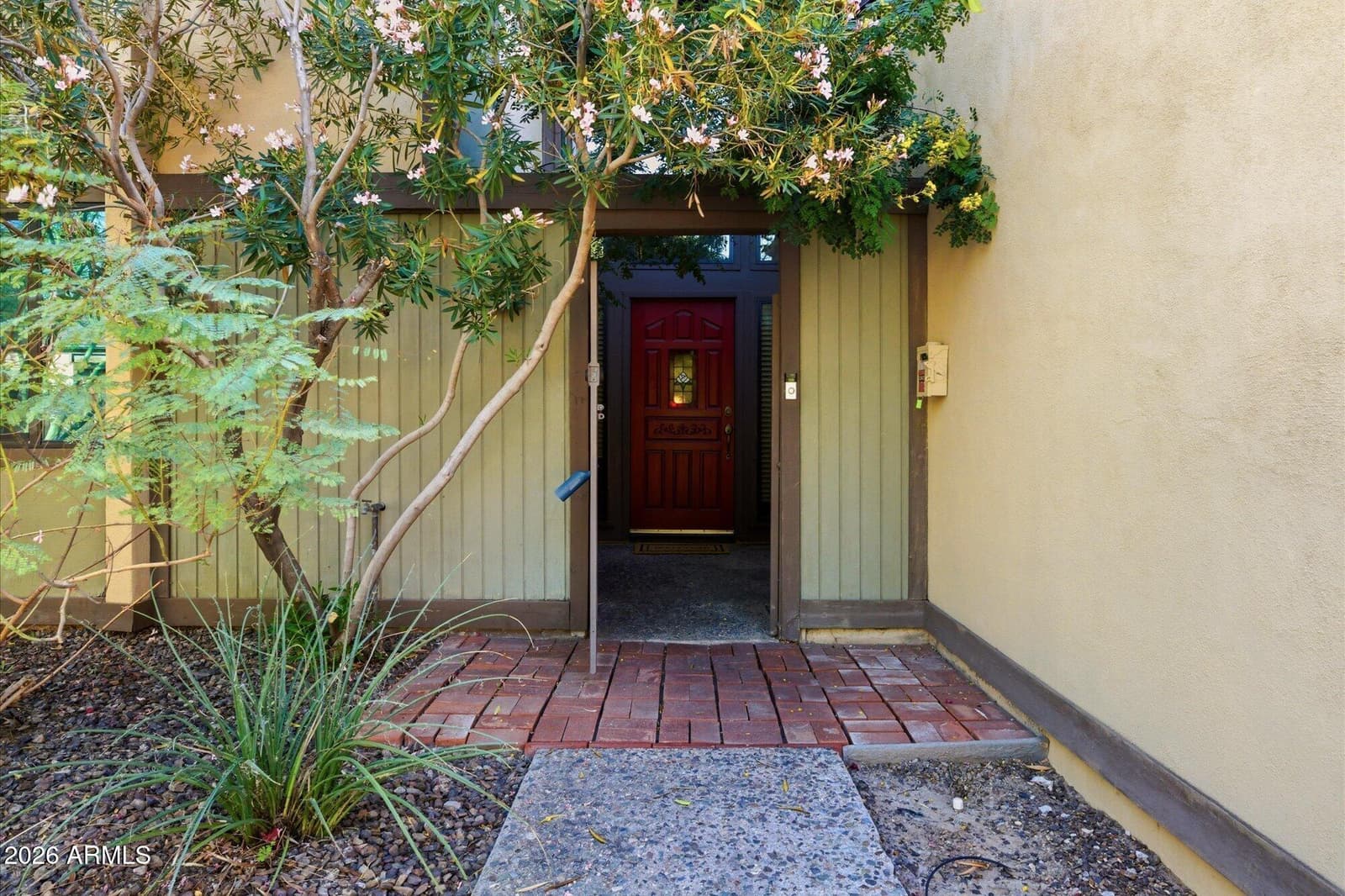 7352 N 7TH Place, Phoenix, AZ 85020 — photo 6 of 47