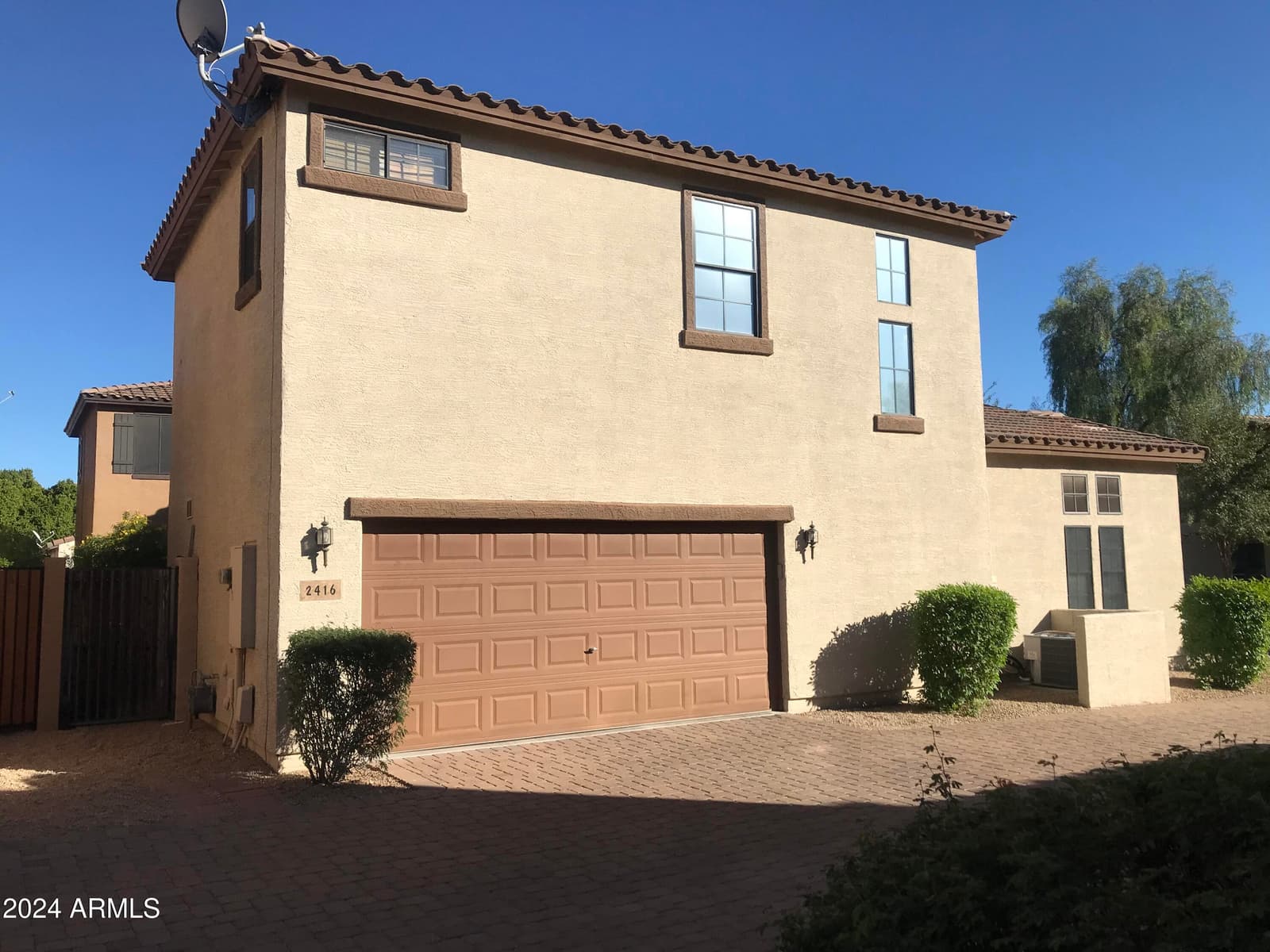 2416 W Dusty Wren Drive, Phoenix, AZ 85085 — photo 39 of 41