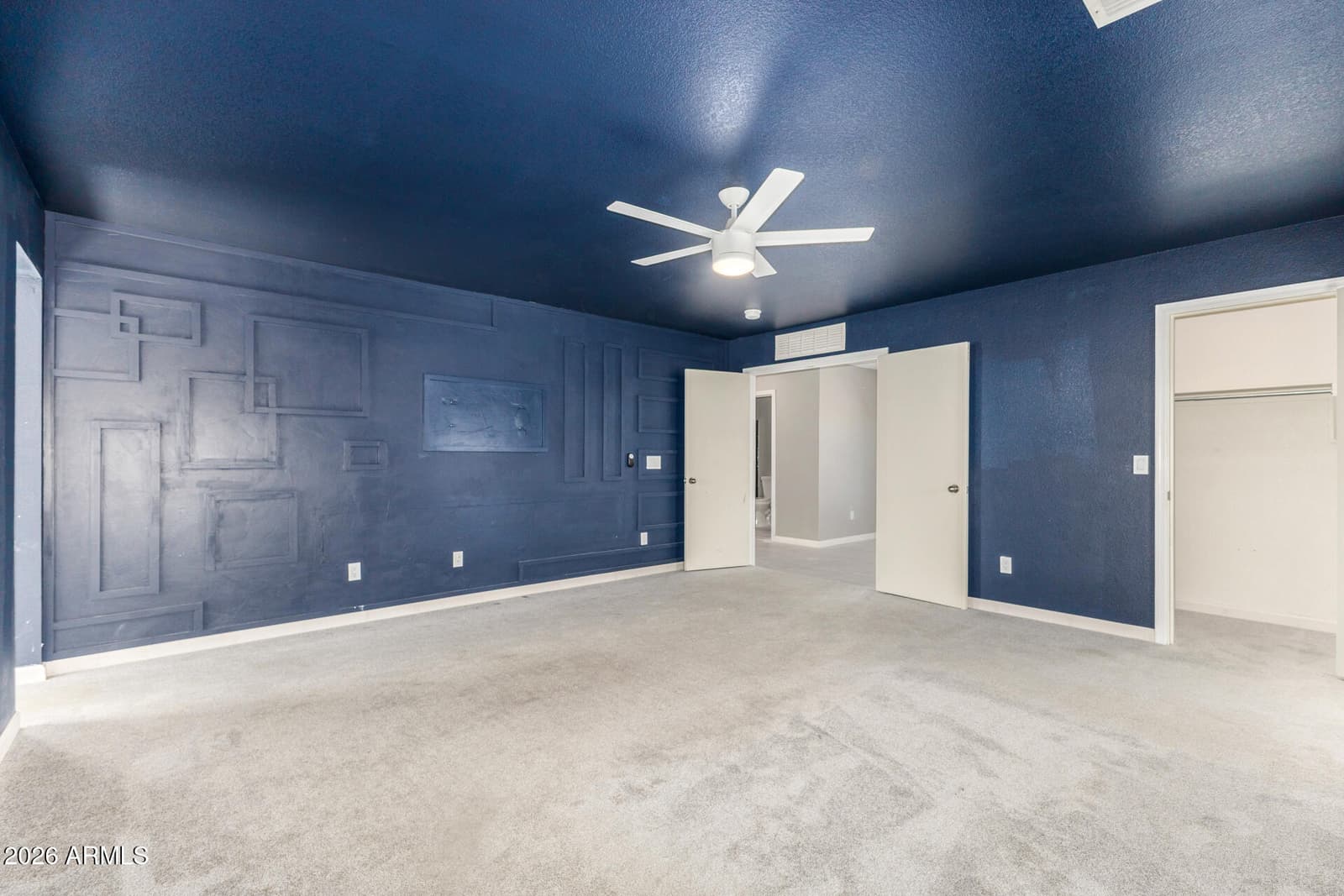 1105 E PARKVIEW Court, Gilbert, AZ 85295 — photo 15 of 35