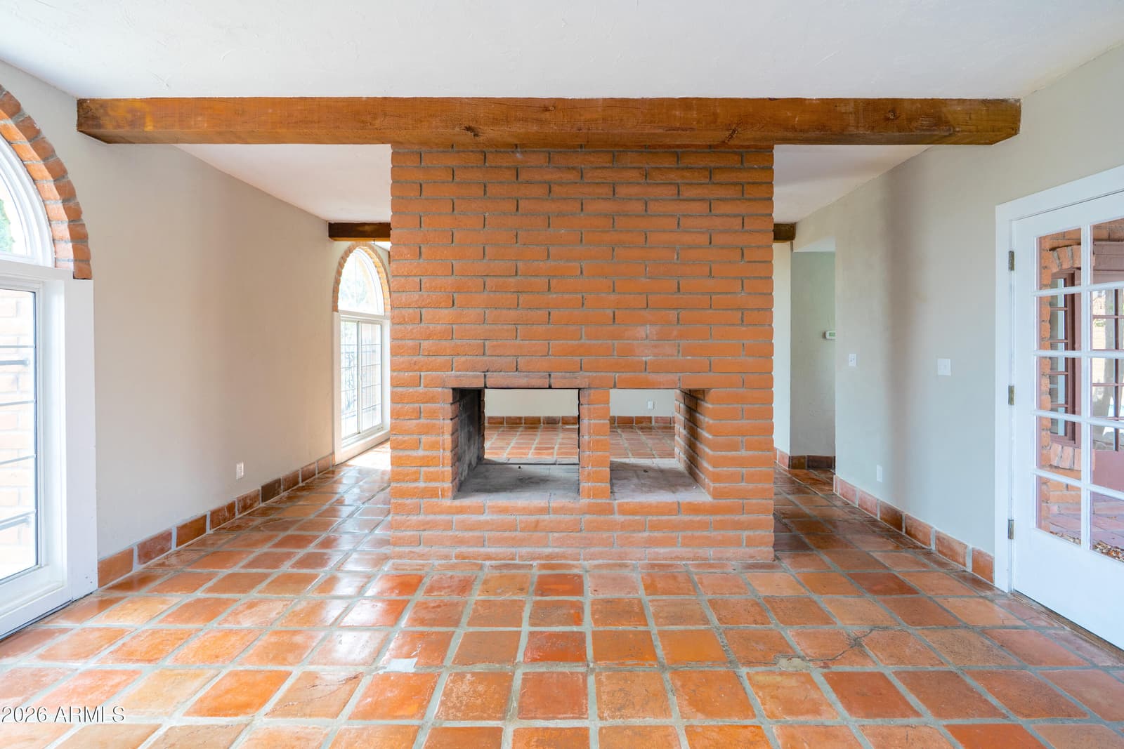 4 COCHISE Lane, Bisbee, AZ 85603 — photo 8 of 72