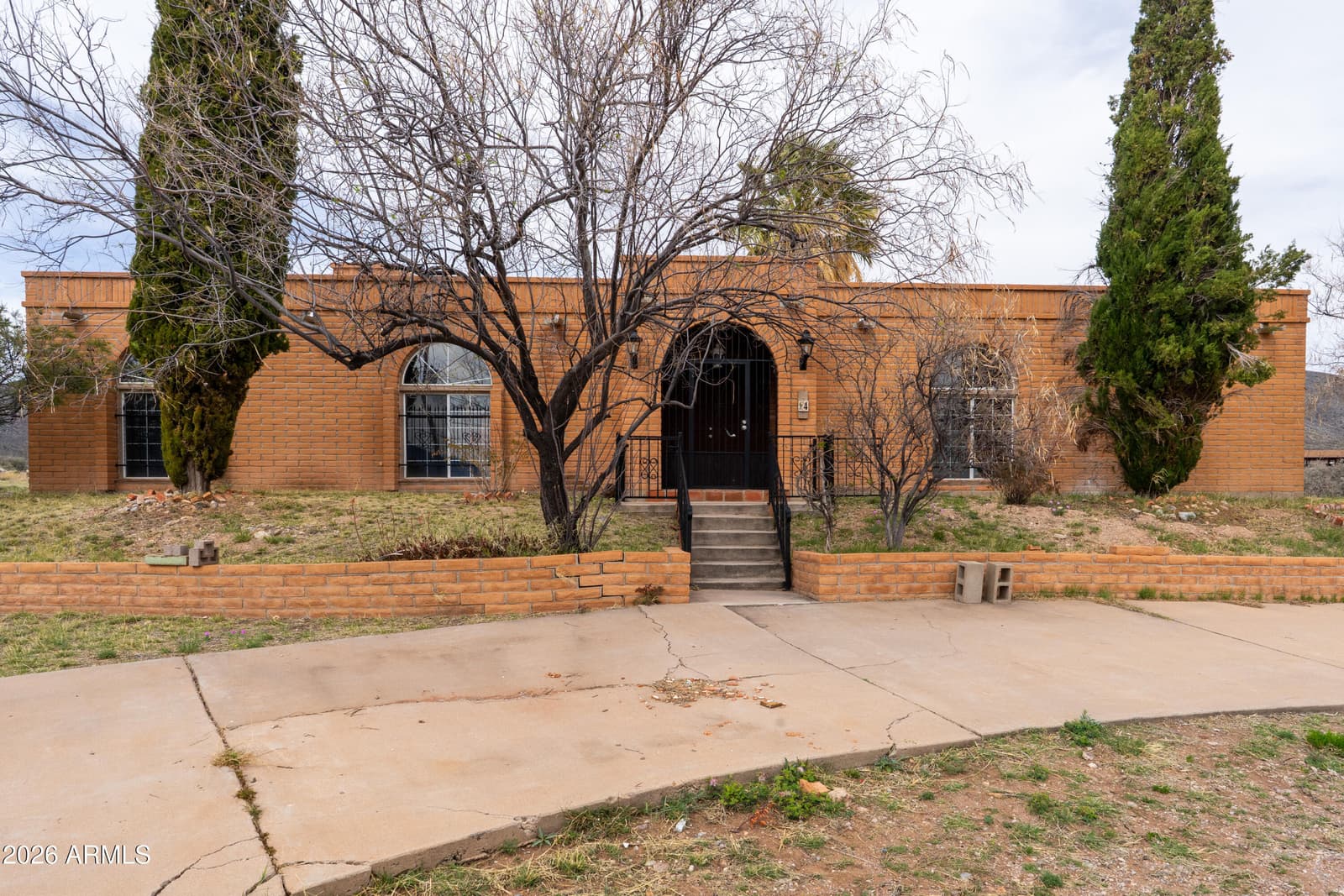4 COCHISE Lane, Bisbee, AZ 85603 — photo 2 of 72