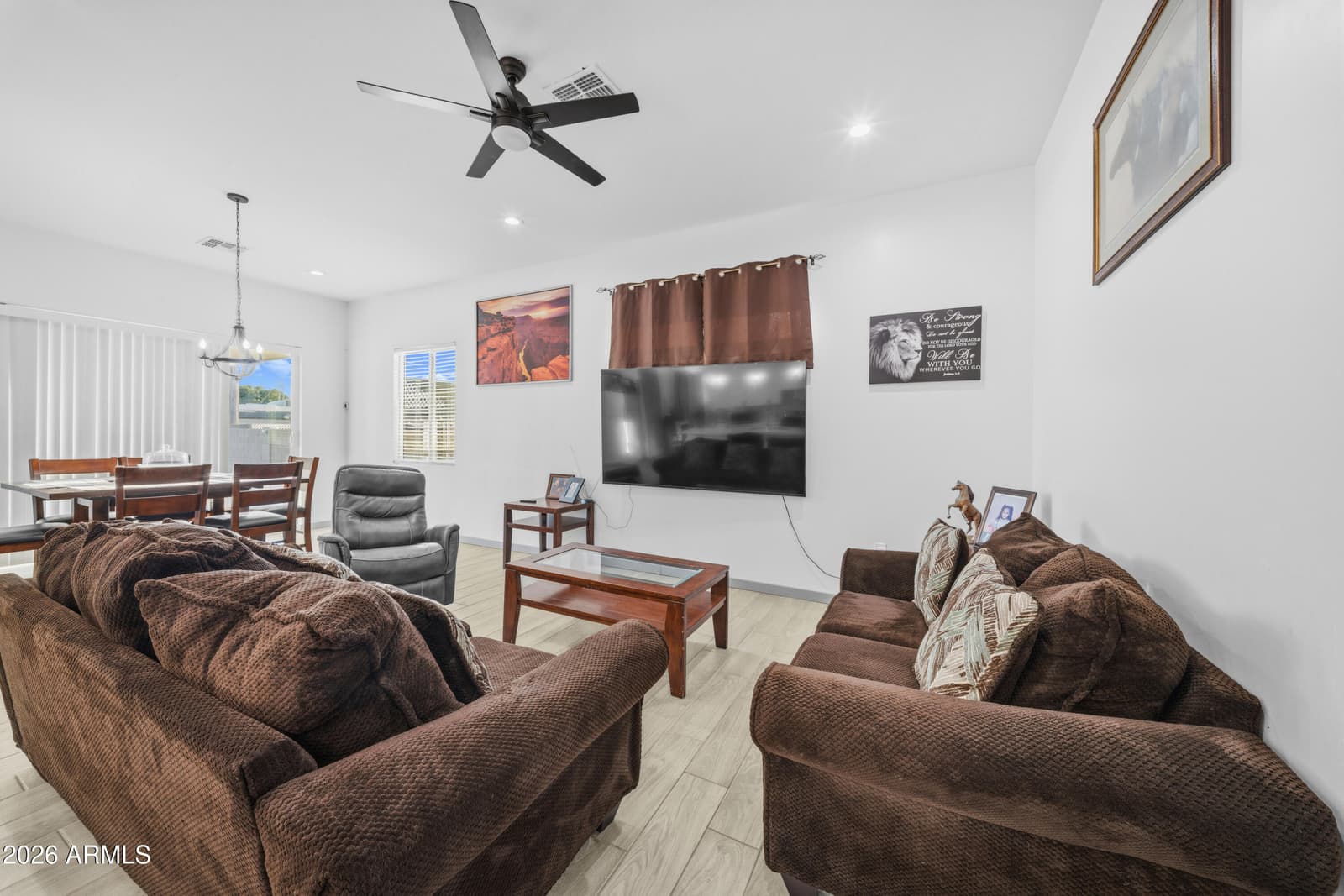 209 E KINDERMAN Drive, Avondale, AZ 85323 — photo 6 of 33