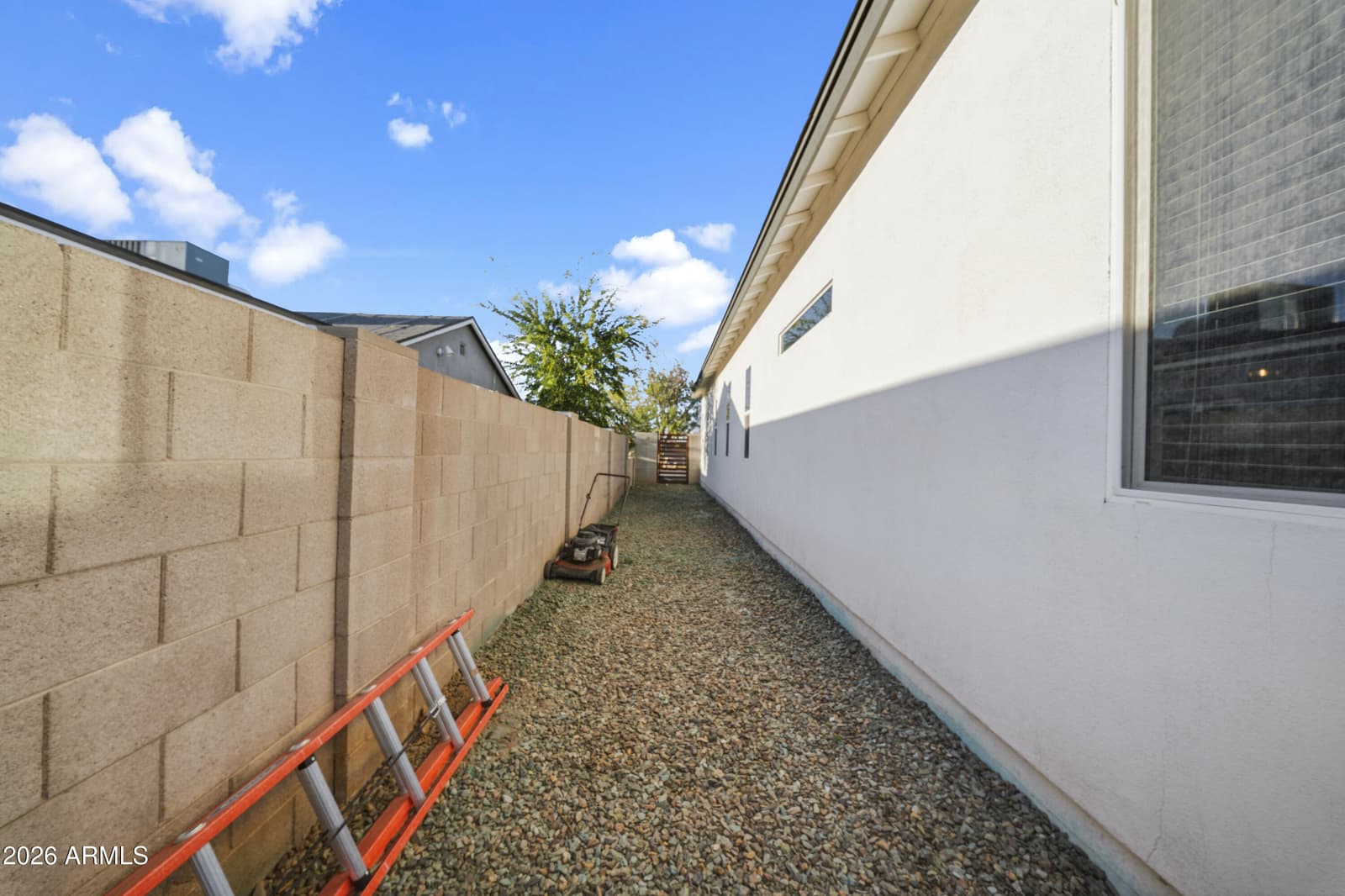 209 E KINDERMAN Drive, Avondale, AZ 85323 — photo 26 of 33