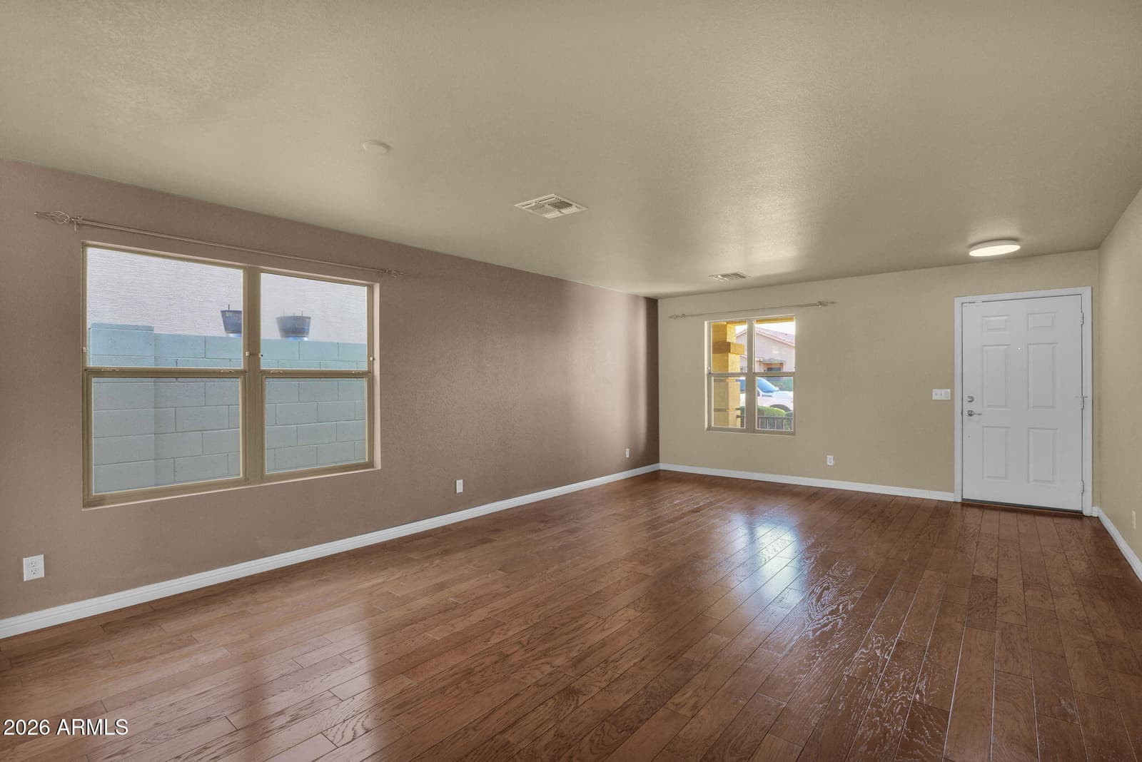 1074 E Arabian Drive, Gilbert, AZ 85296 — photo 7 of 40