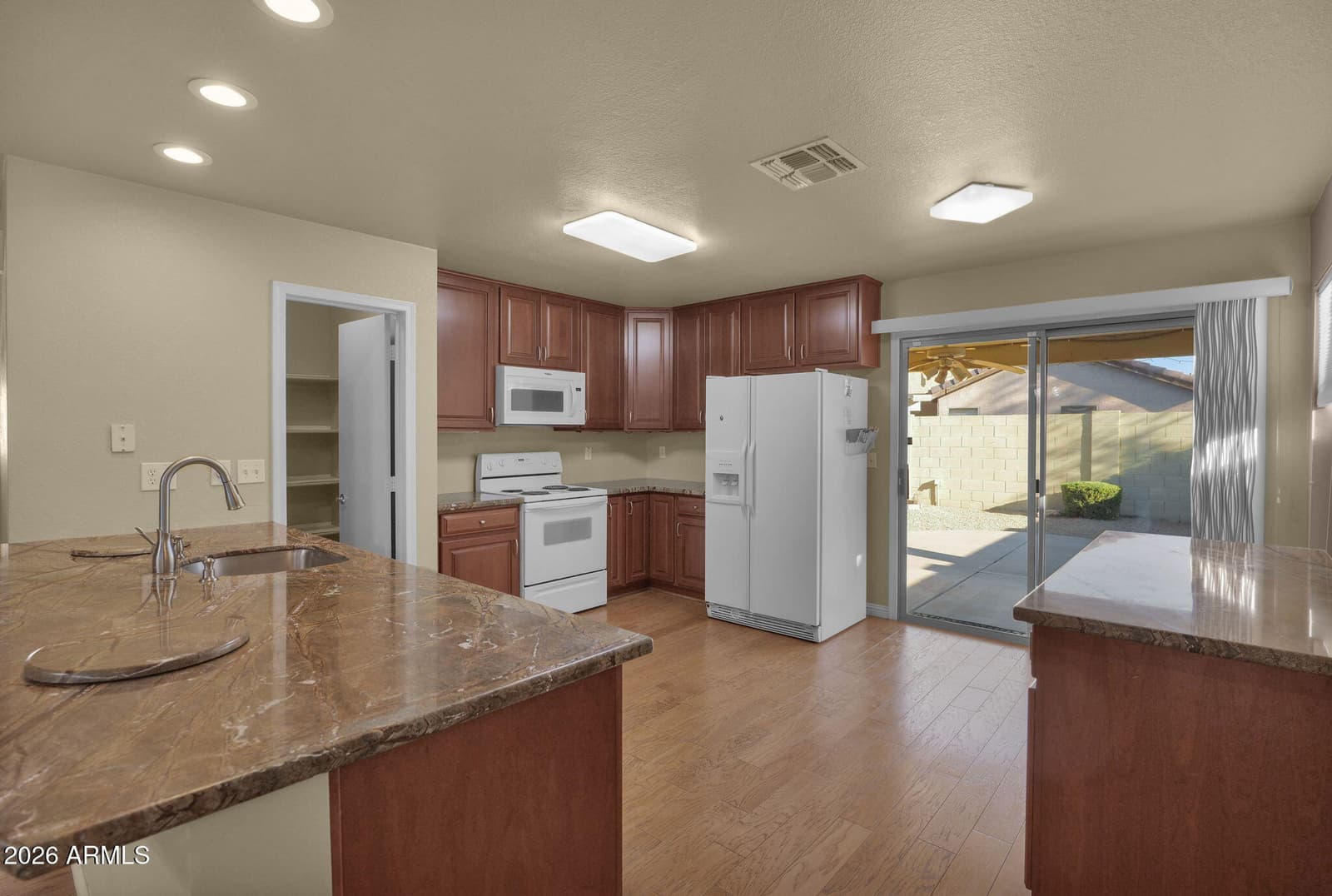 1074 E Arabian Drive, Gilbert, AZ 85296 — photo 13 of 40