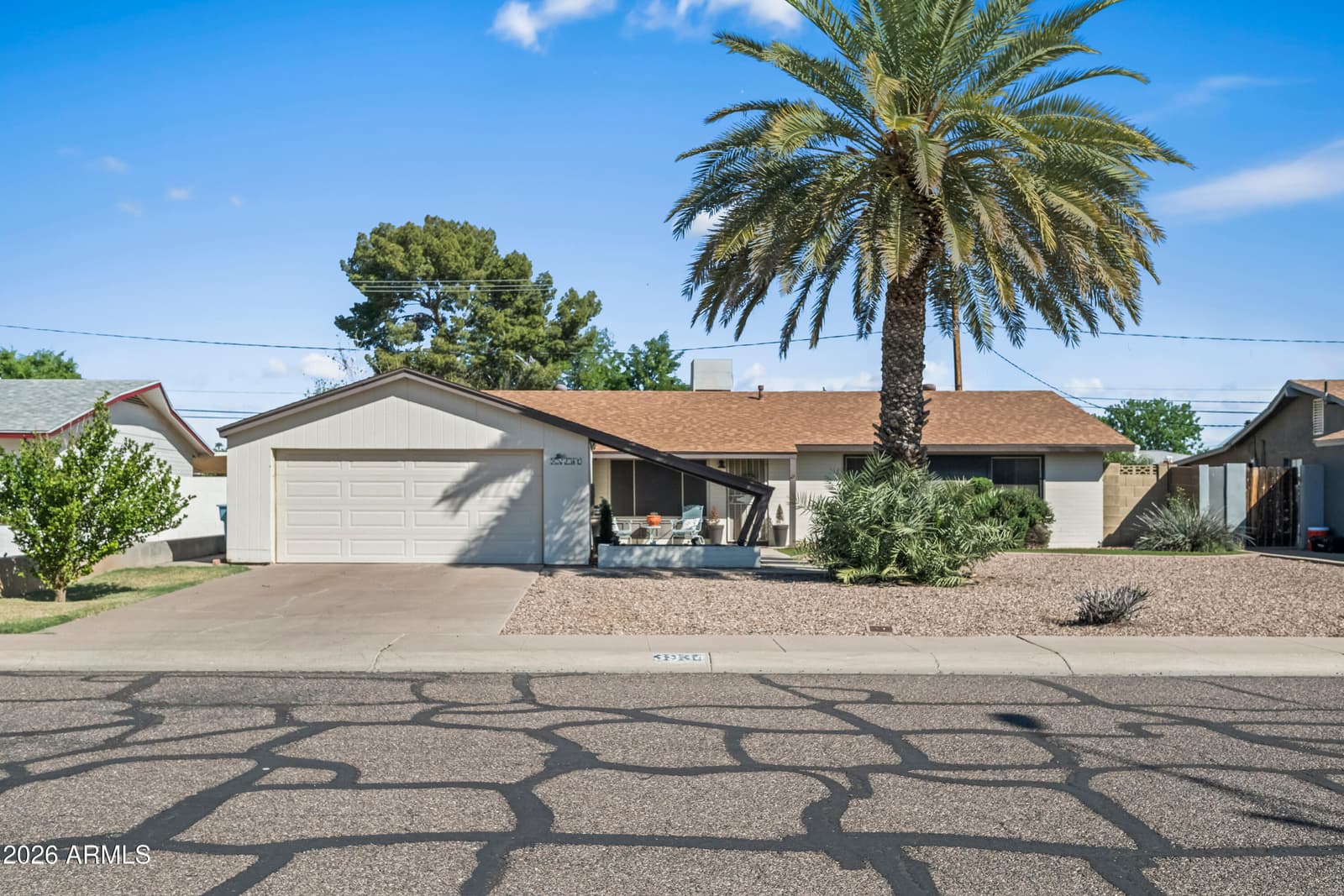 3934 W Myrtle Avenue, Phoenix, AZ 85051 — photo 2 of 39