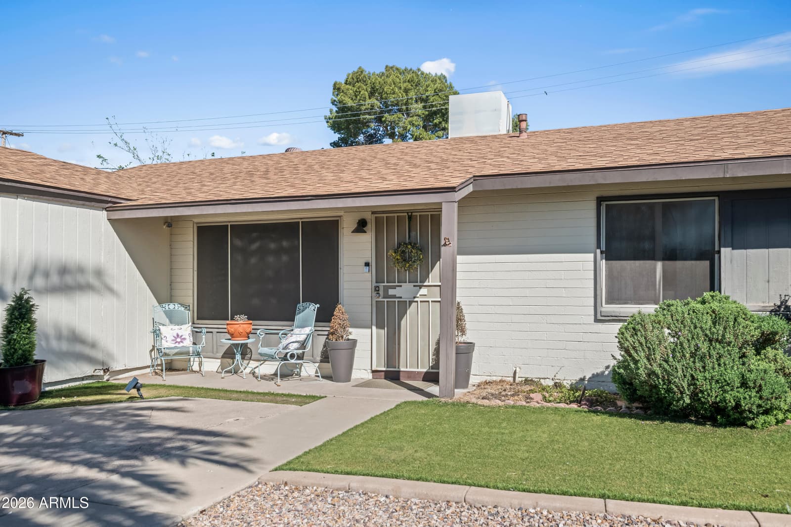 3934 W Myrtle Avenue, Phoenix, AZ 85051 — photo 5 of 39