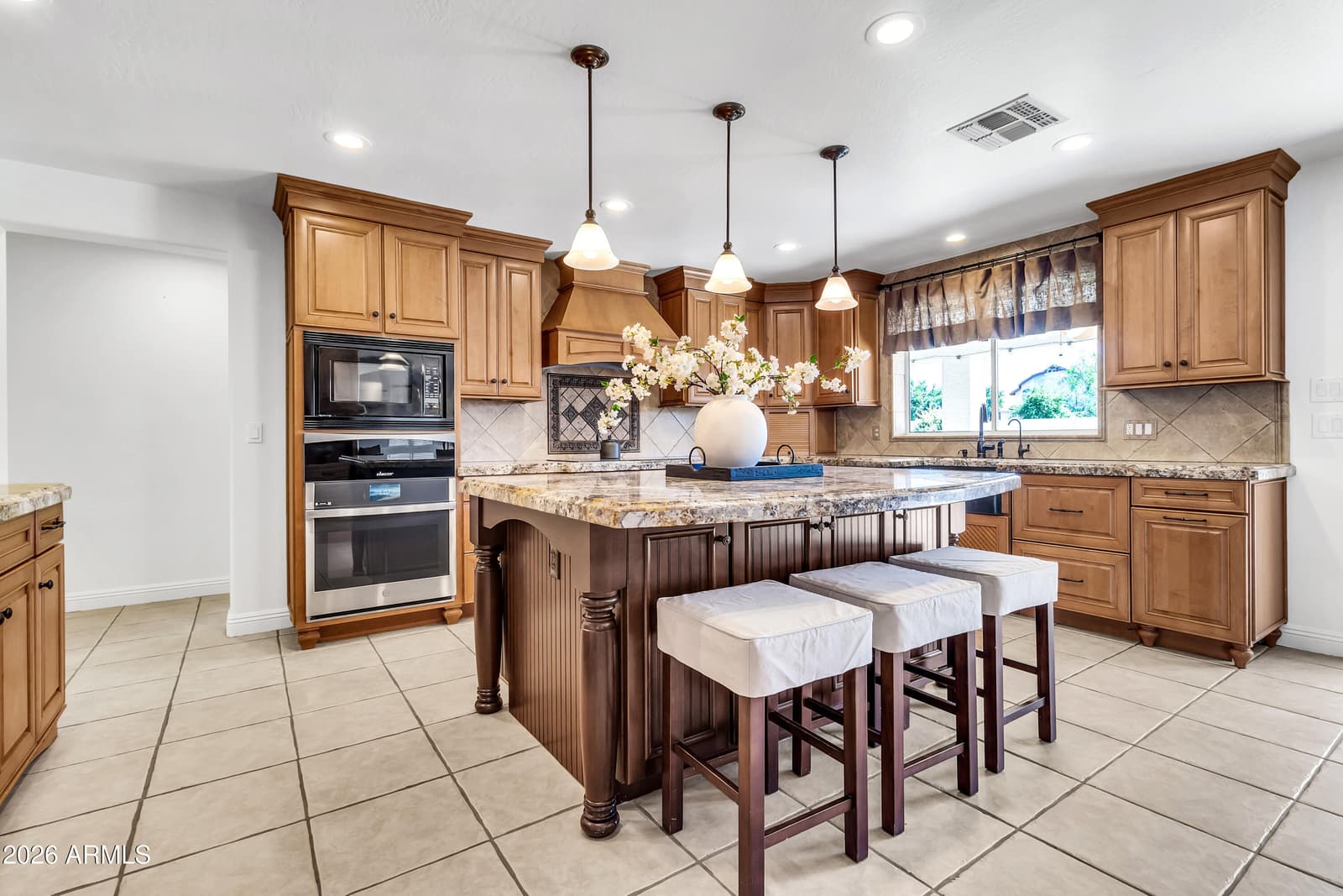3955 E Indigo Bay Court, Gilbert, AZ 85234 — photo 9 of 77