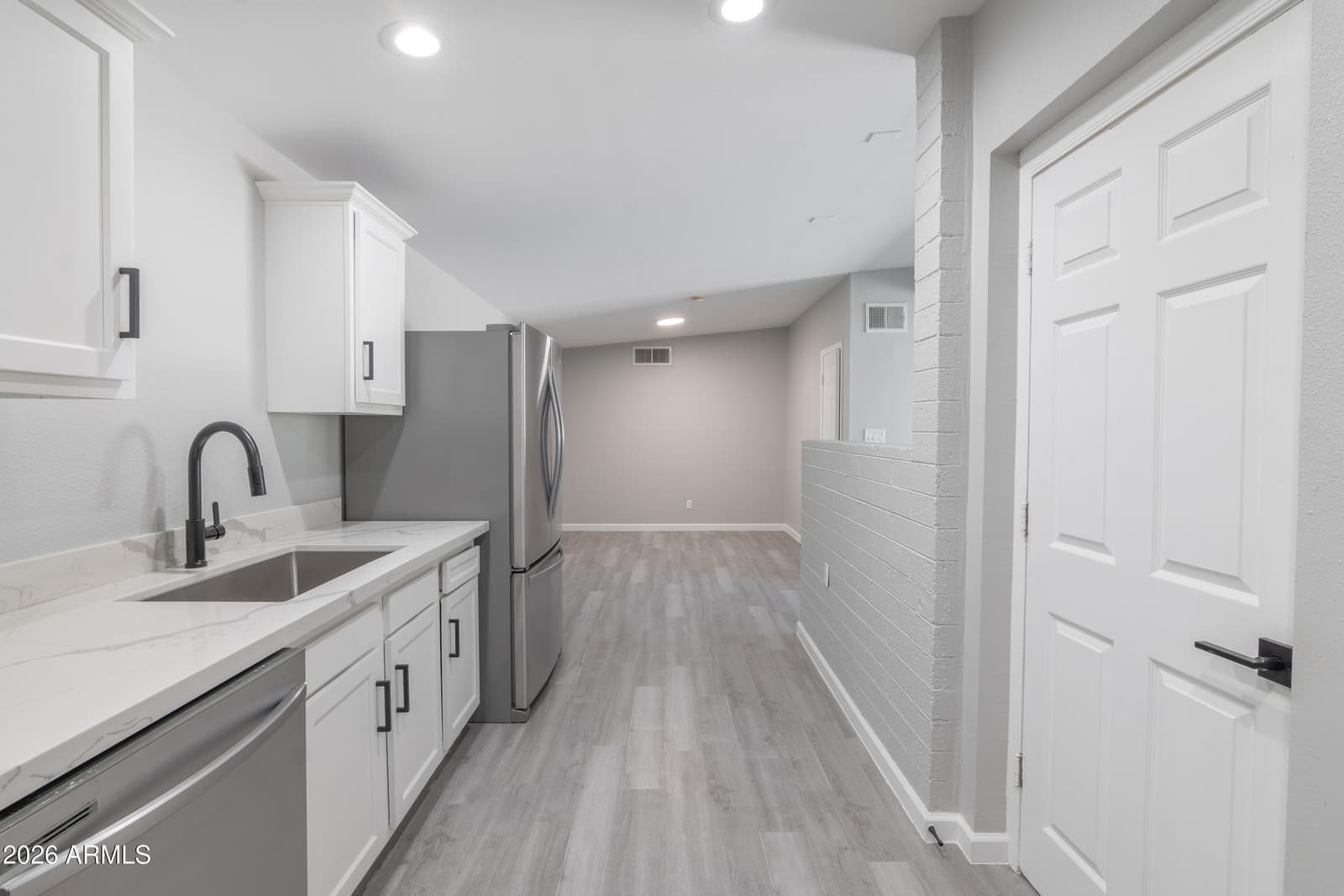 4230 N 49TH Drive, Phoenix, AZ 85031 — photo 13 of 37