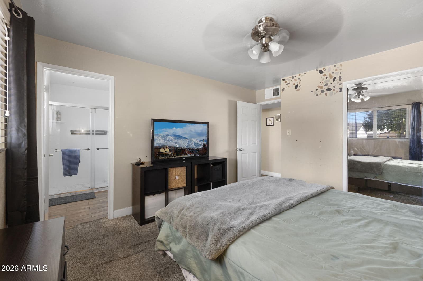 418 E ORCHID Lane, Phoenix, AZ 85020 — photo 17 of 33