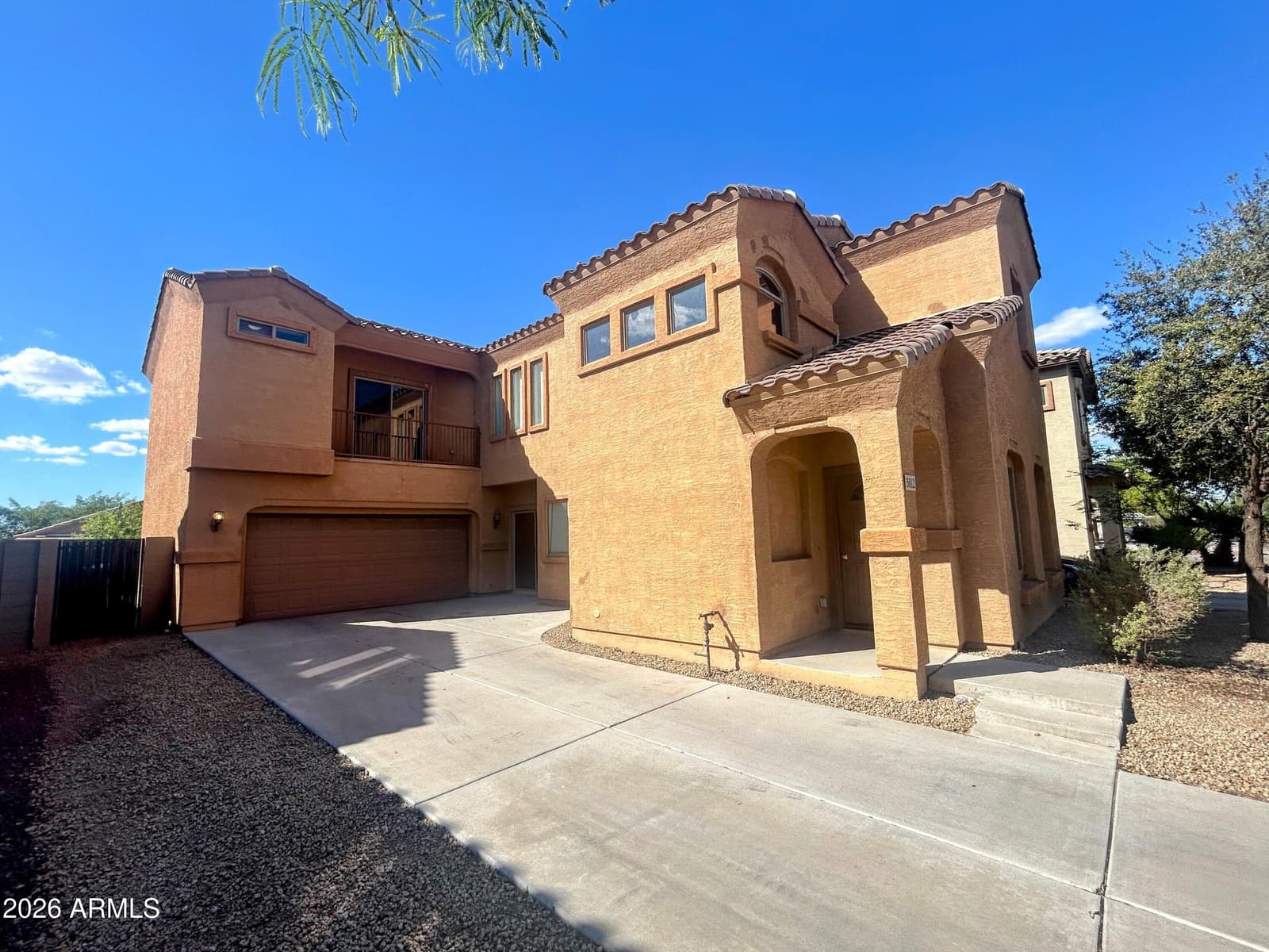 5812 S 10TH Drive, Phoenix, AZ 85041 — photo 2 of 12