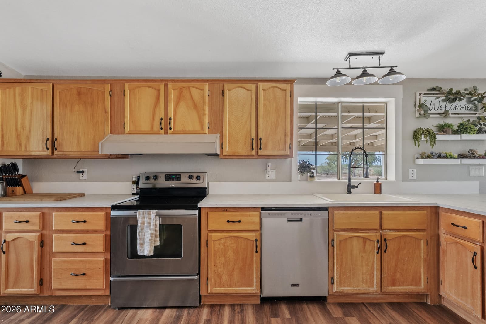 32556 N KEFFER Road, San Tan Valley, AZ 85143 — photo 8 of 26