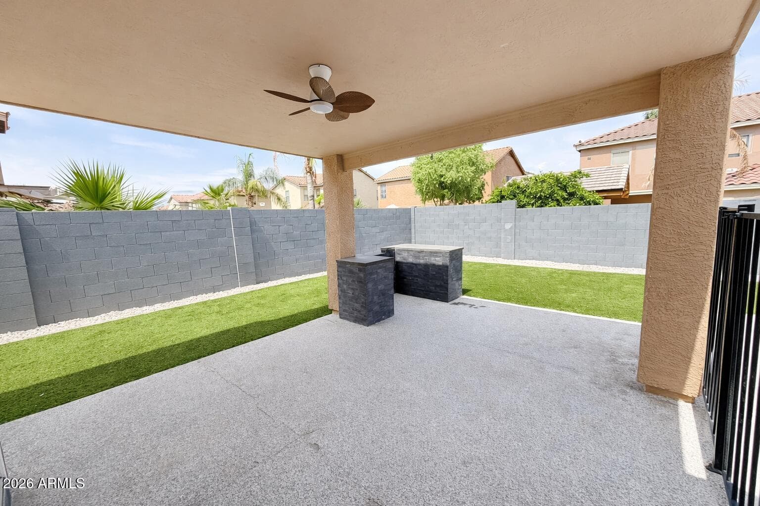 2812 W SUNSHINE BUTTE Drive, San Tan Valley, AZ 85144 — photo 28 of 40