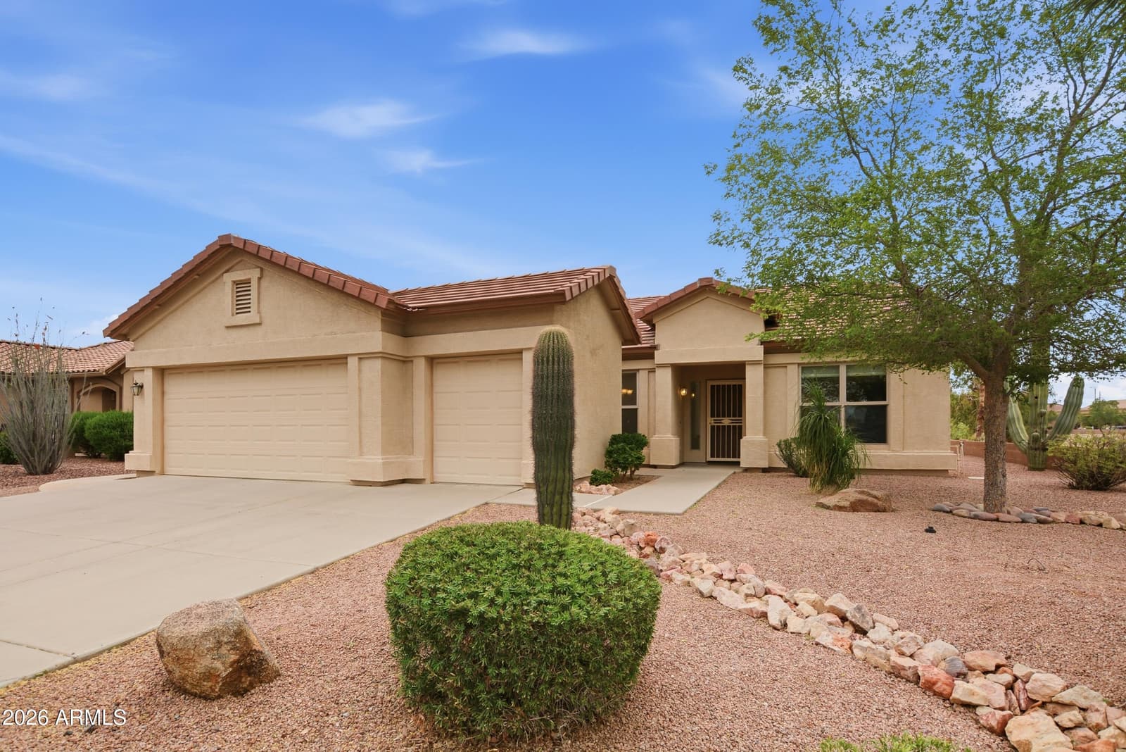 6863 S SANTA RITA Way, Chandler, AZ 85249 — photo 4 of 45