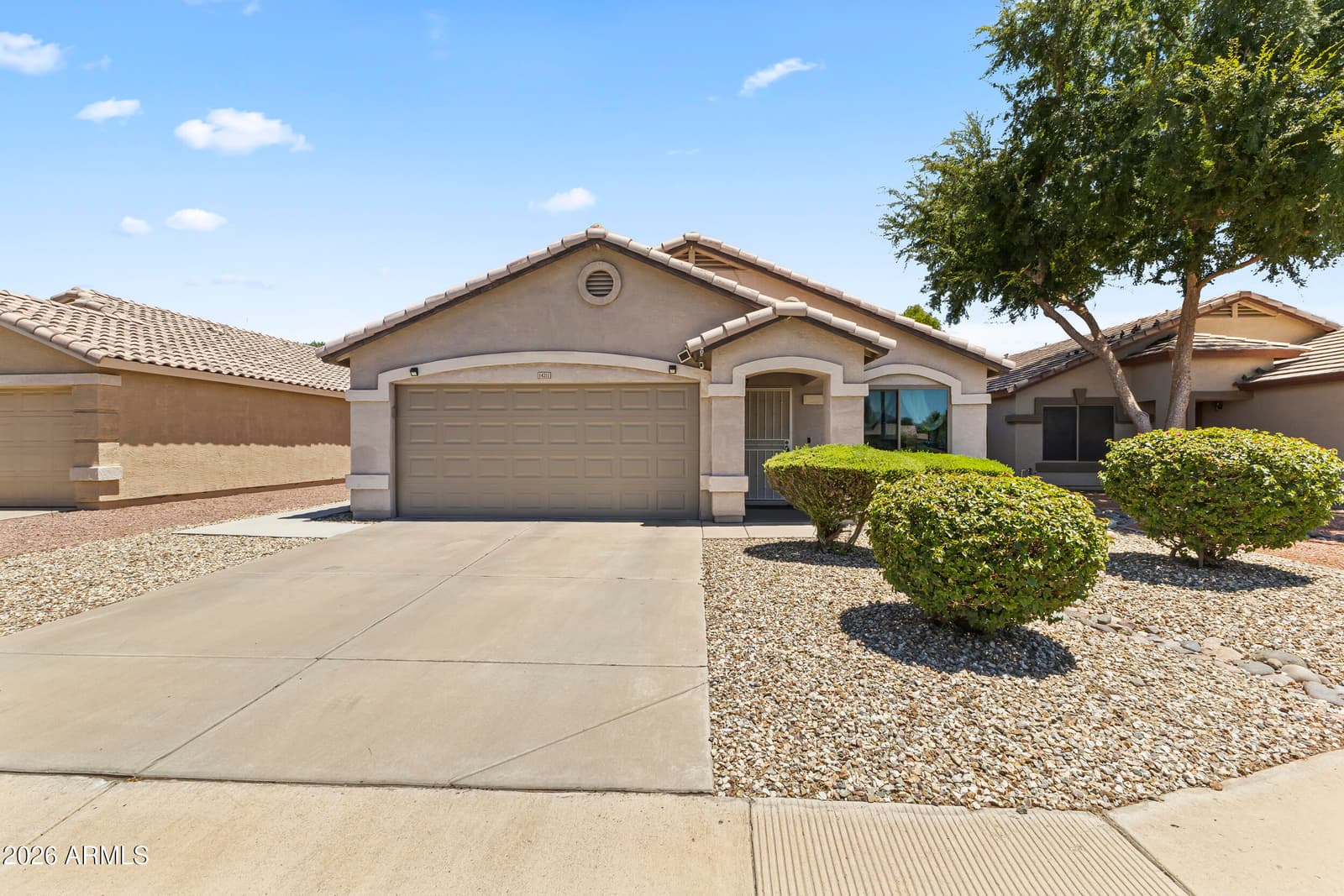 14211 N 149th Drive N, Surprise, AZ 85379 — photo 8 of 34