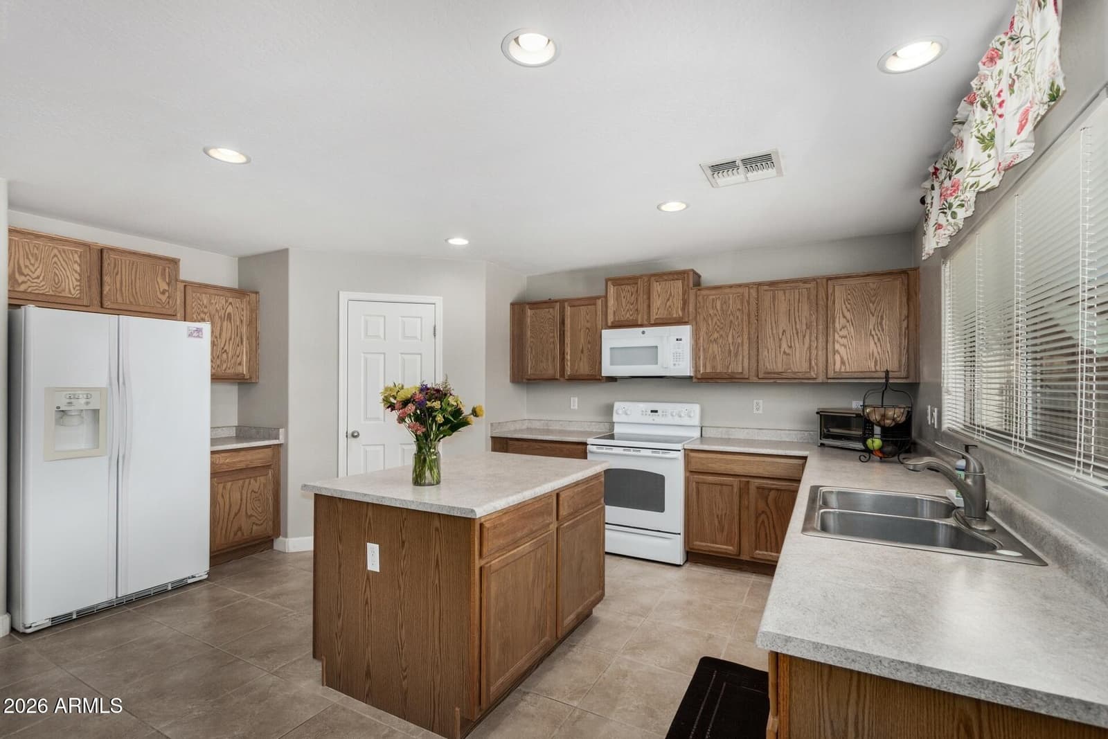18903 N Shelby Drive, Maricopa, AZ 85138 — photo 16 of 38