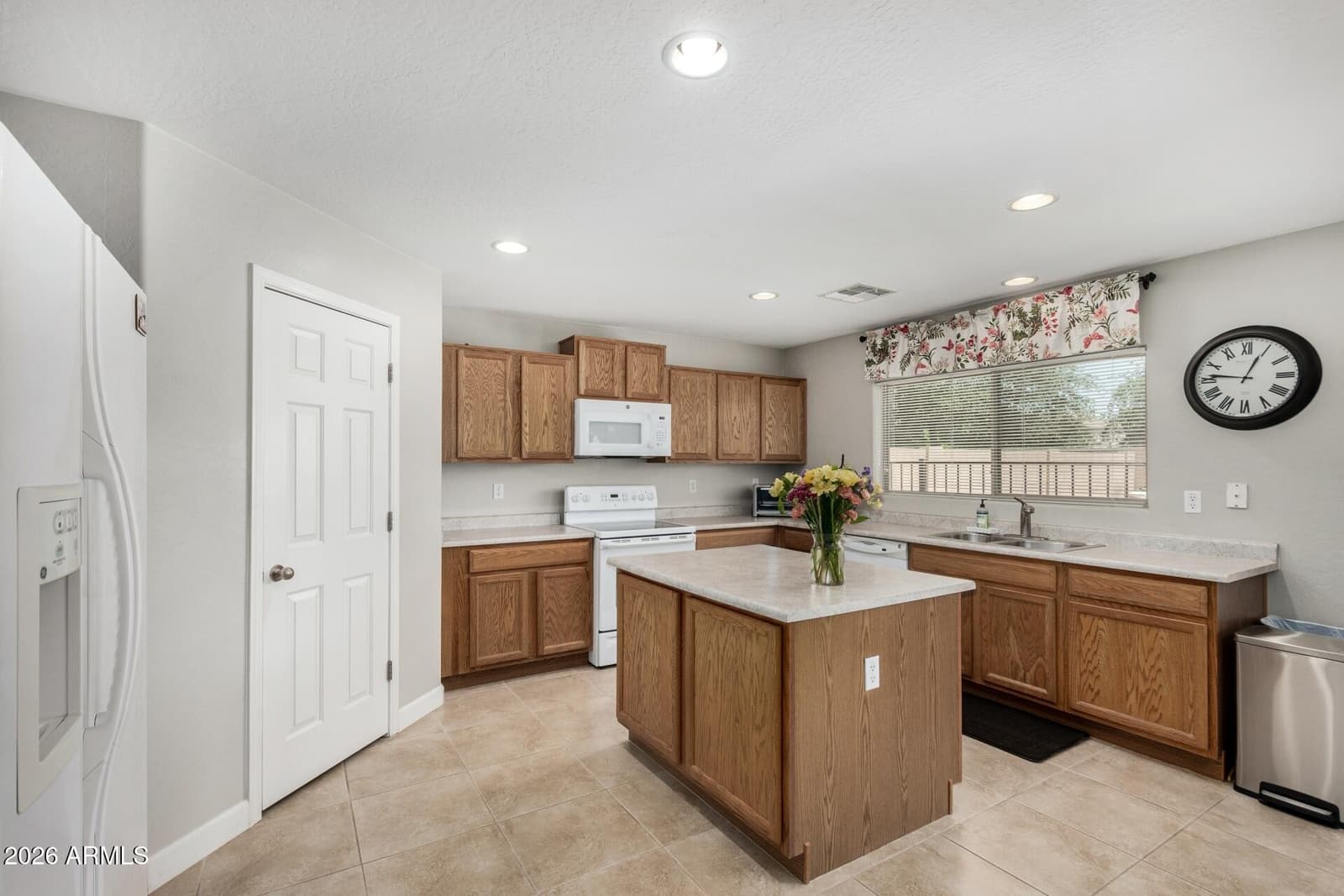 18903 N Shelby Drive, Maricopa, AZ 85138 — photo 17 of 38