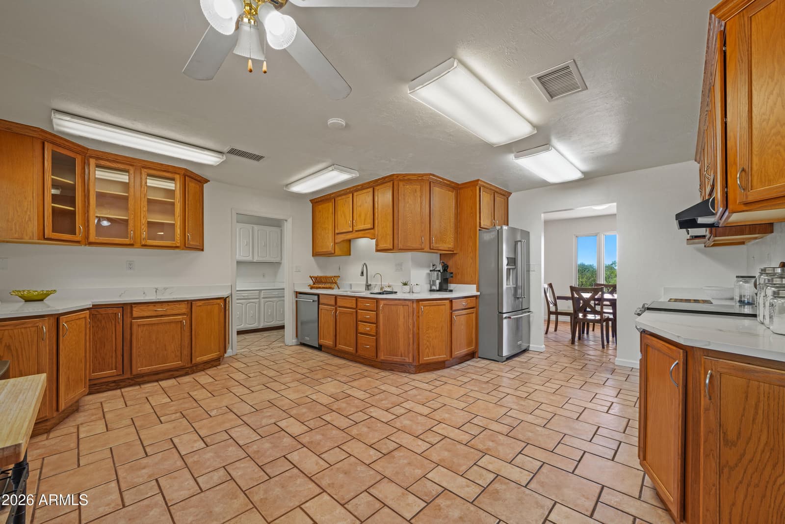 1708 S Camino Rancho, Sierra Vista, AZ 85635 — photo 3 of 60