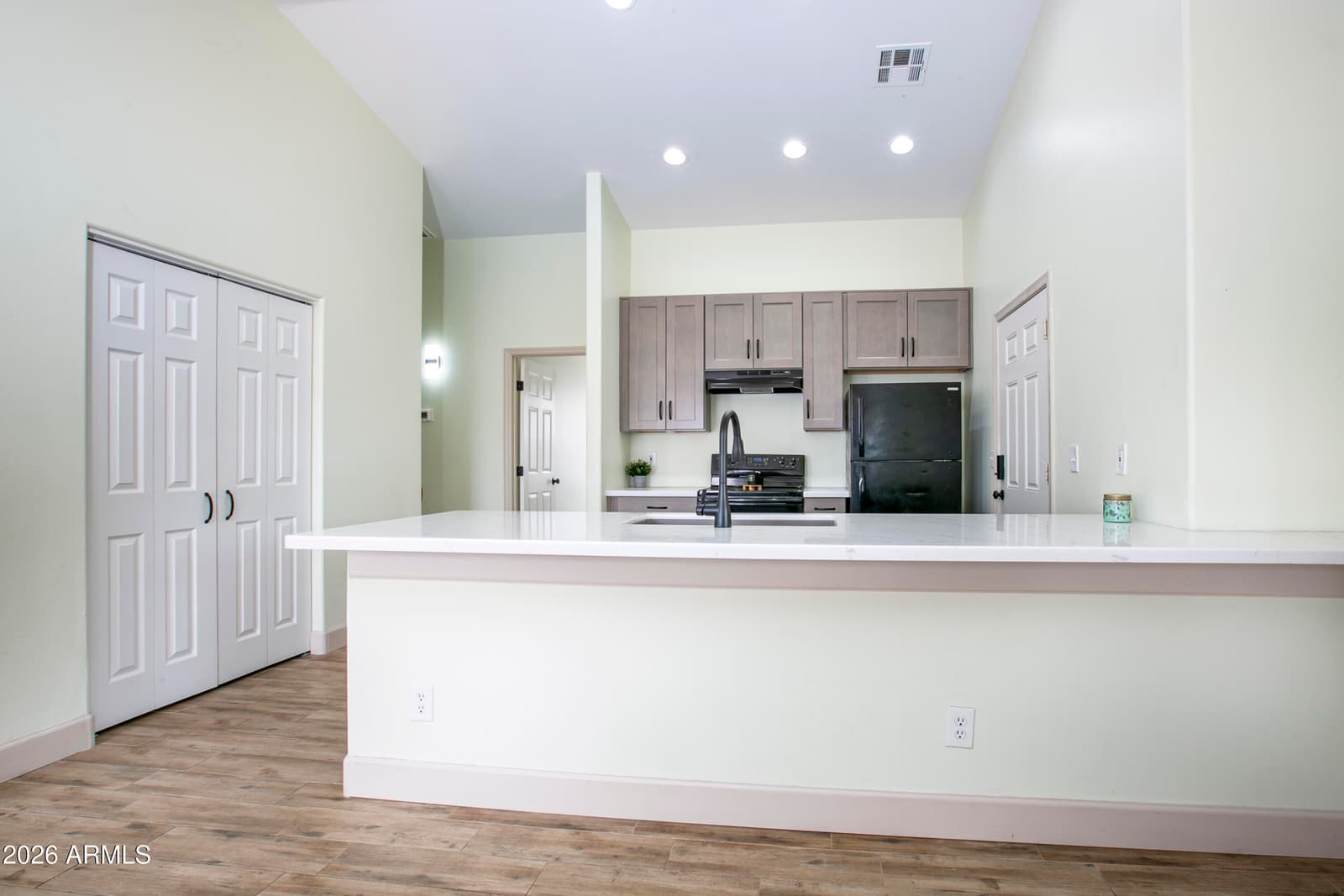 1502 E WHITTON Avenue, Phoenix, AZ 85014 — photo 10 of 23