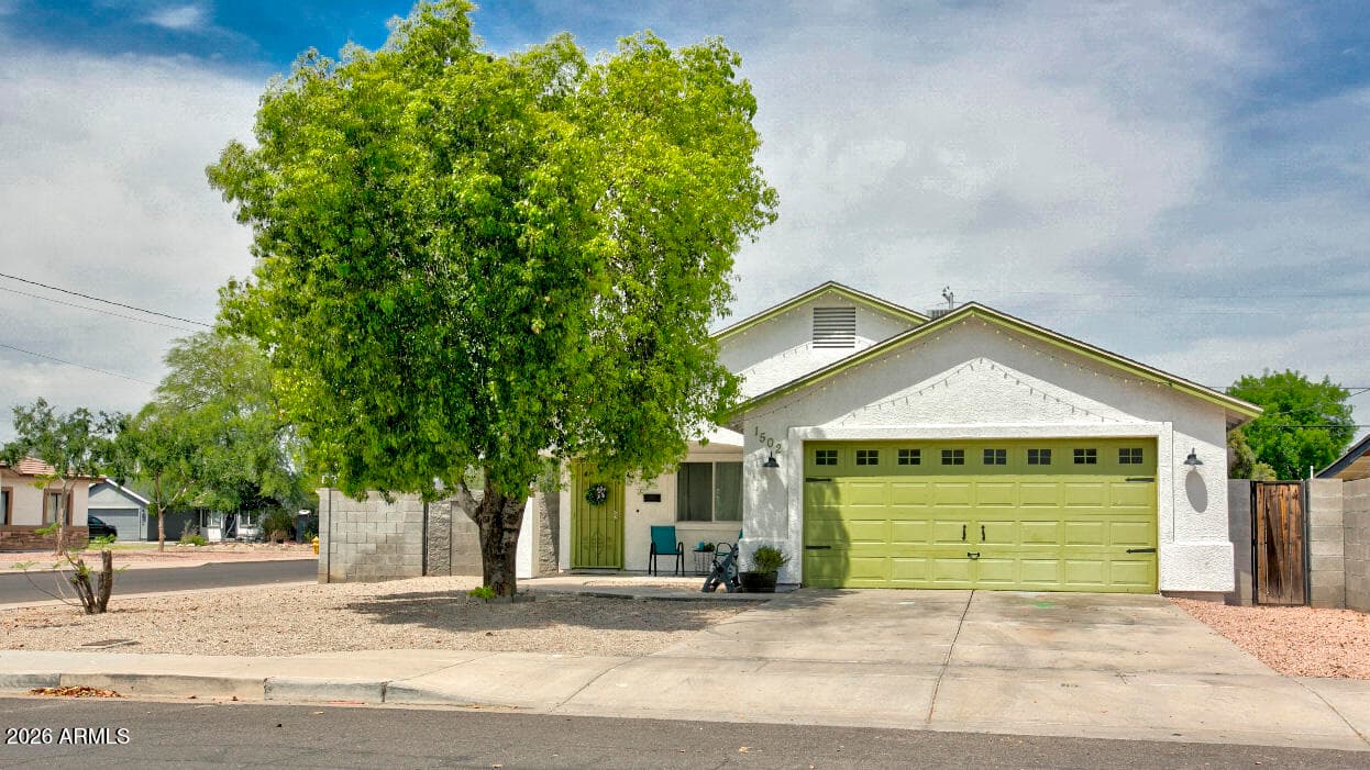 1502 E WHITTON Avenue, Phoenix, AZ 85014 — photo 1 of 23