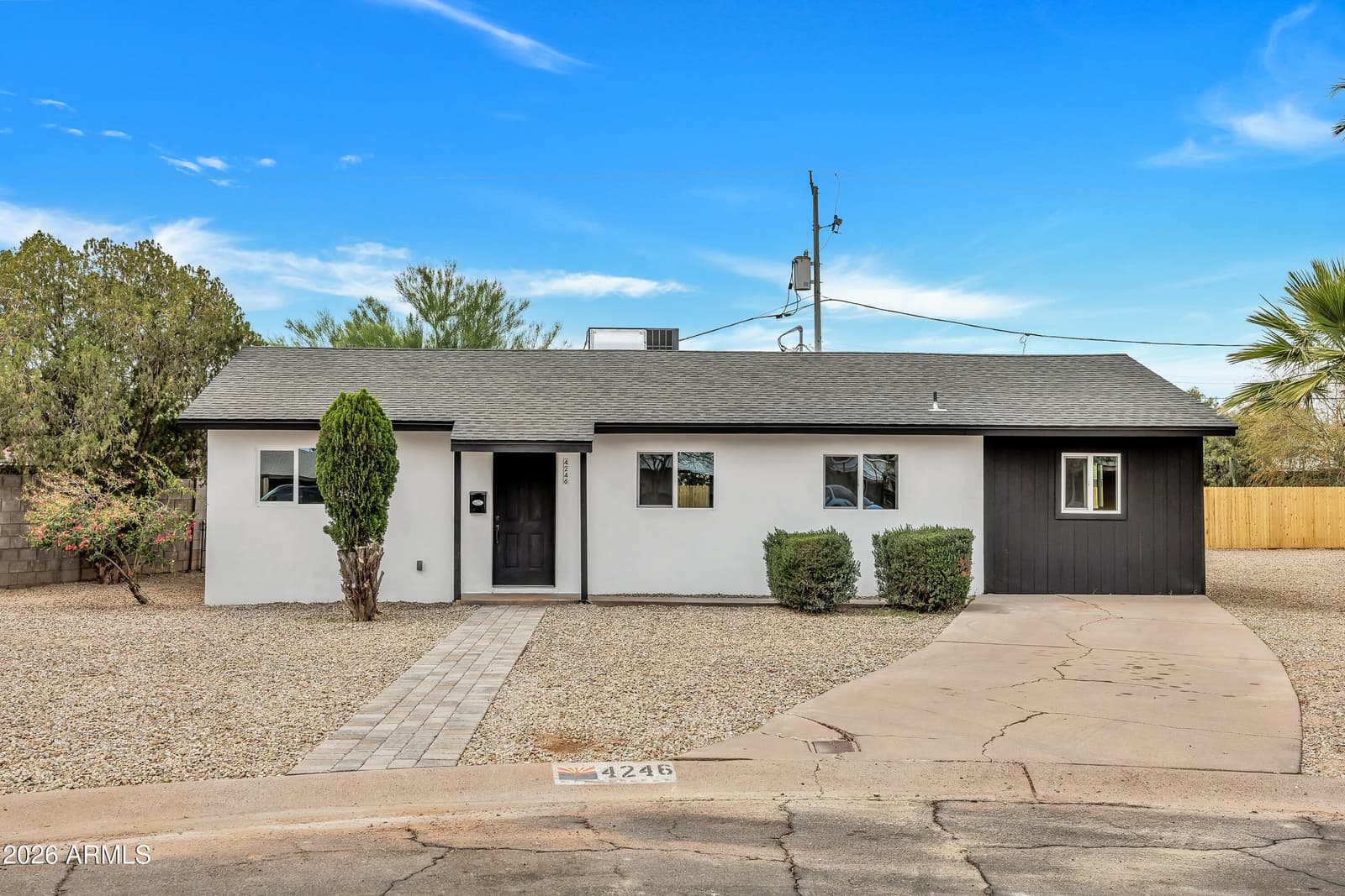 4246 N 10TH Place, Phoenix, AZ 85014 — photo 10 of 23