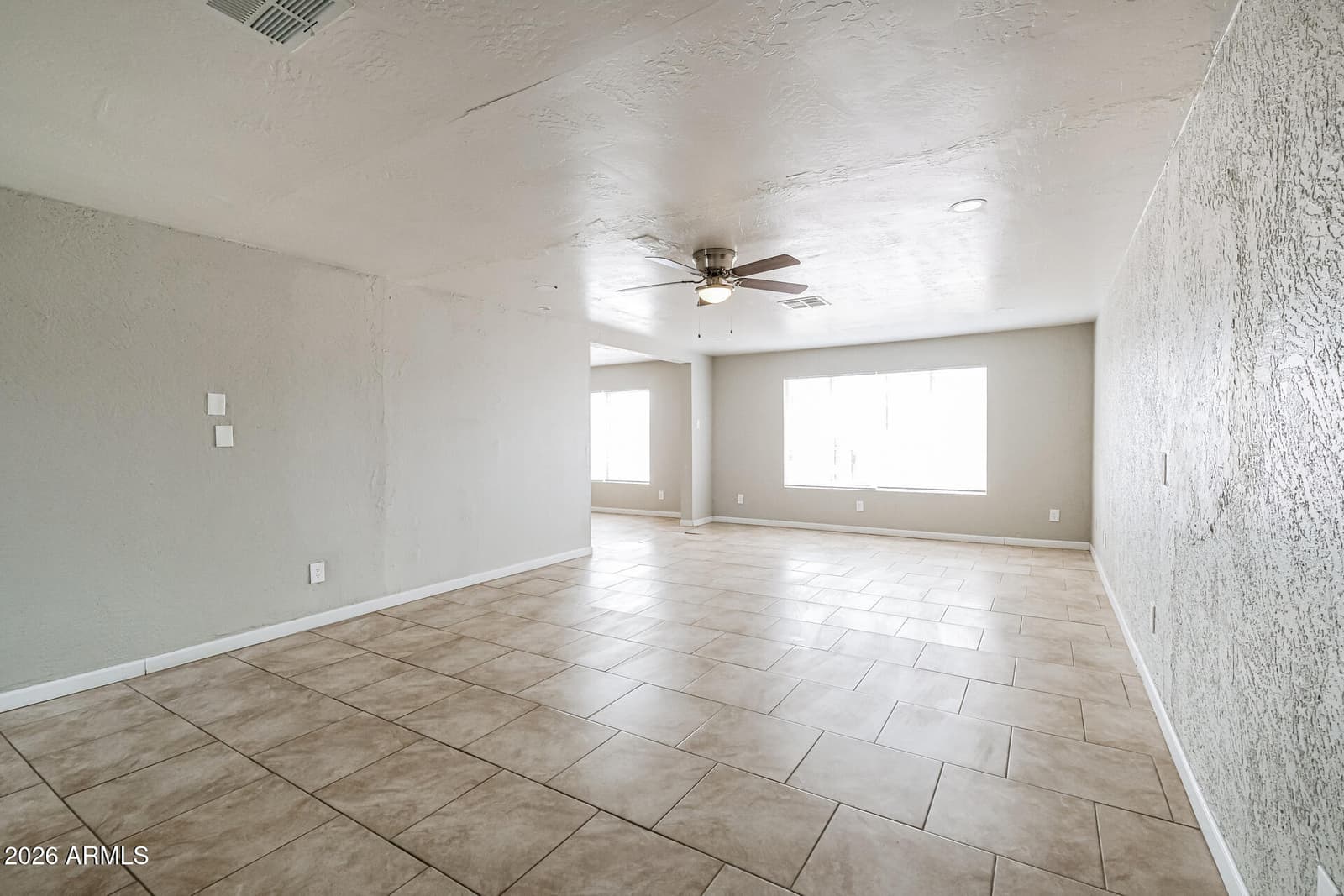 5608 W ALICE Avenue, Glendale, AZ 85302 — photo 9 of 21