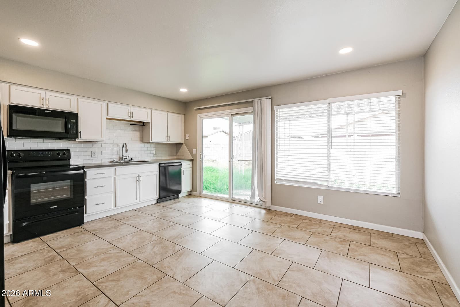 5608 W ALICE Avenue, Glendale, AZ 85302 — photo 10 of 21