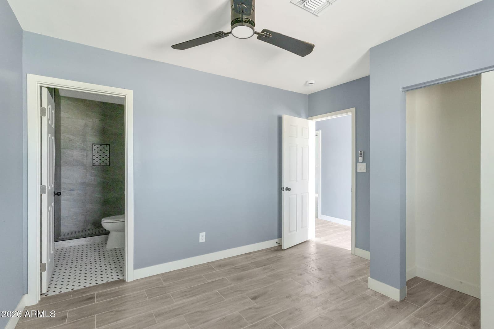 219 W Paseo Way, Phoenix, AZ 85041 — photo 7 of 14