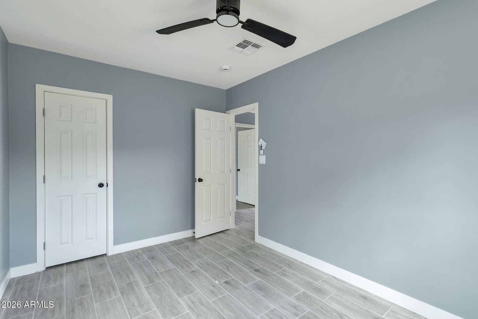 219 W Paseo Way, Phoenix, AZ 85041 — photo 10 of 14