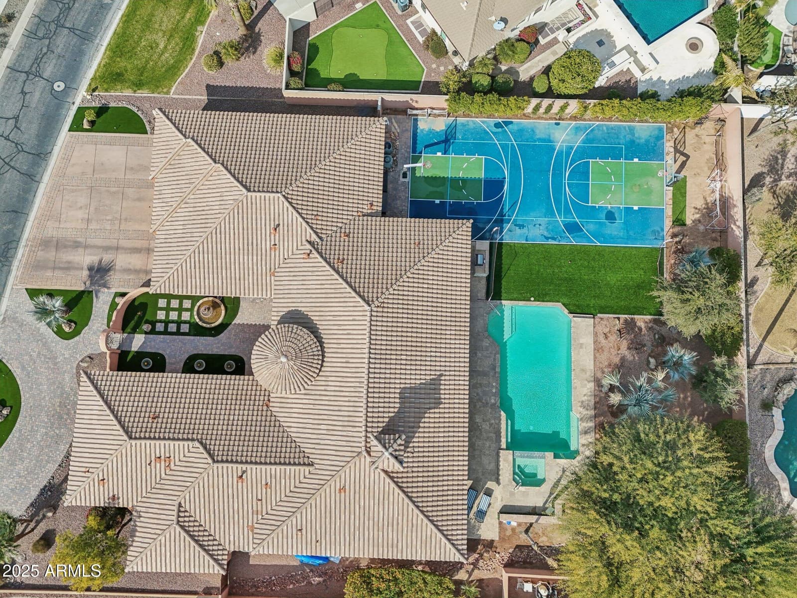 351 N Cloverfield Circle, Litchfield Park, AZ 85340 — photo 4 of 41
