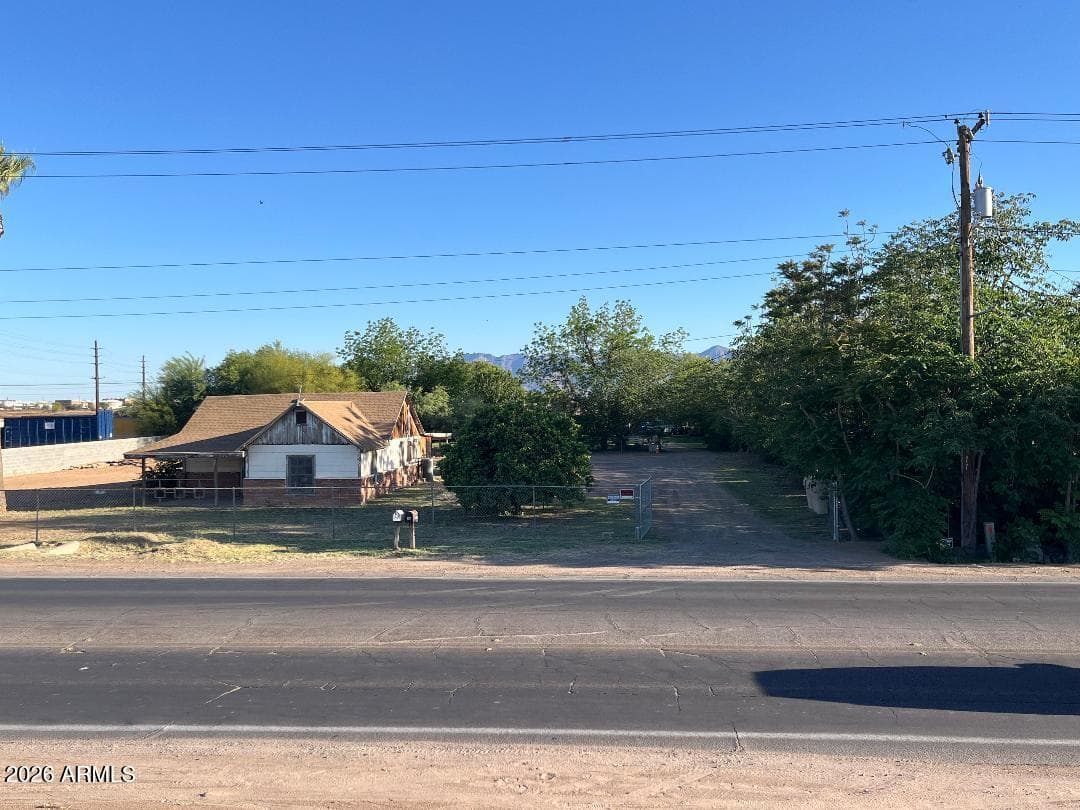 9115 W Broadway Road, Tolleson, AZ 85353 — photo 11 of 13