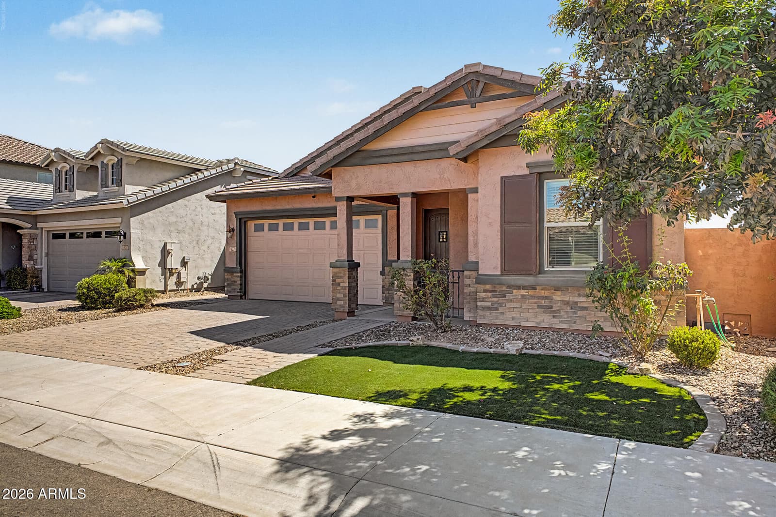 927 S SOHO Lane, Chandler, AZ 85225 — photo 3 of 47