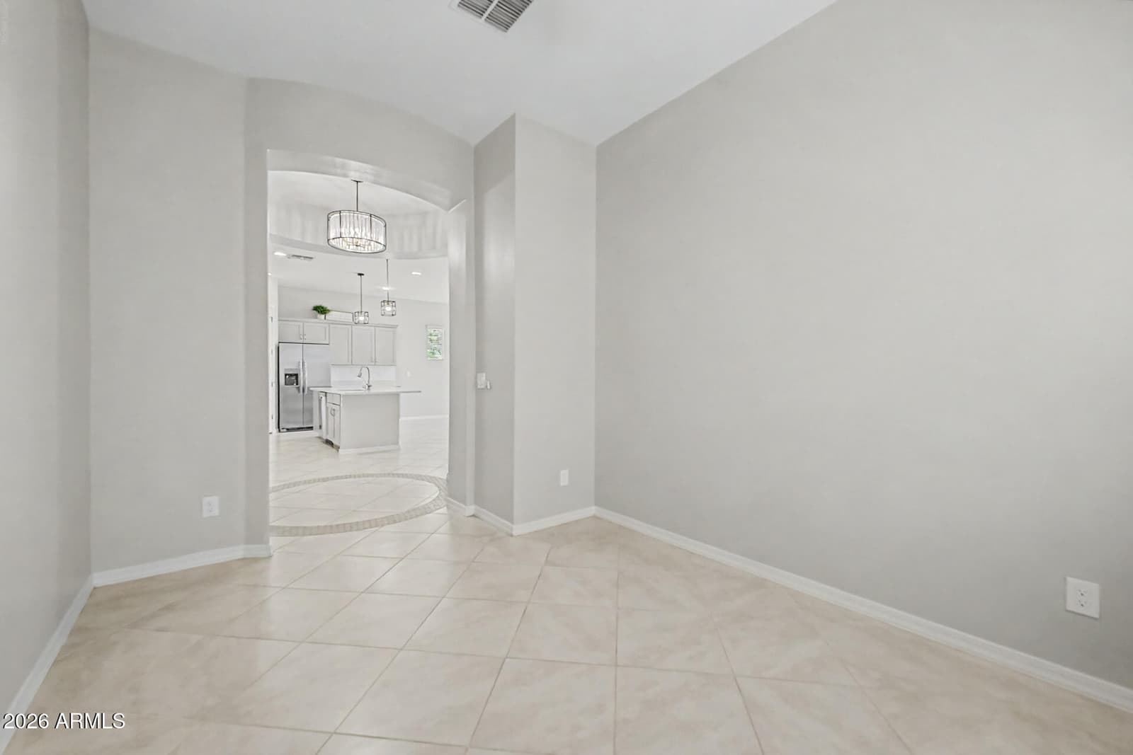 927 S SOHO Lane, Chandler, AZ 85225 — photo 14 of 47