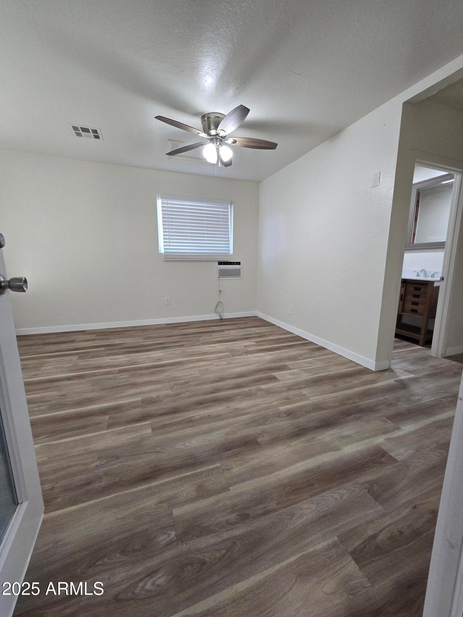 4924 W Catalina Drive, Phoenix, AZ 85031 — photo 13 of 26