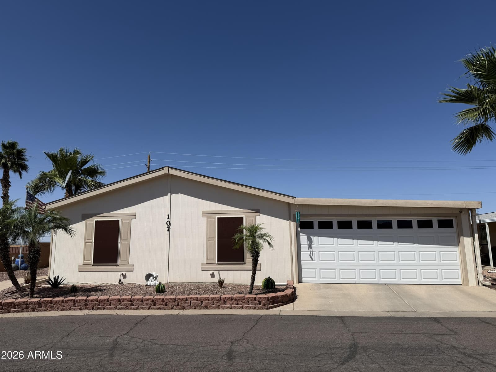 2208 W BASELINE Avenue 107, Apache Junction, AZ 85120