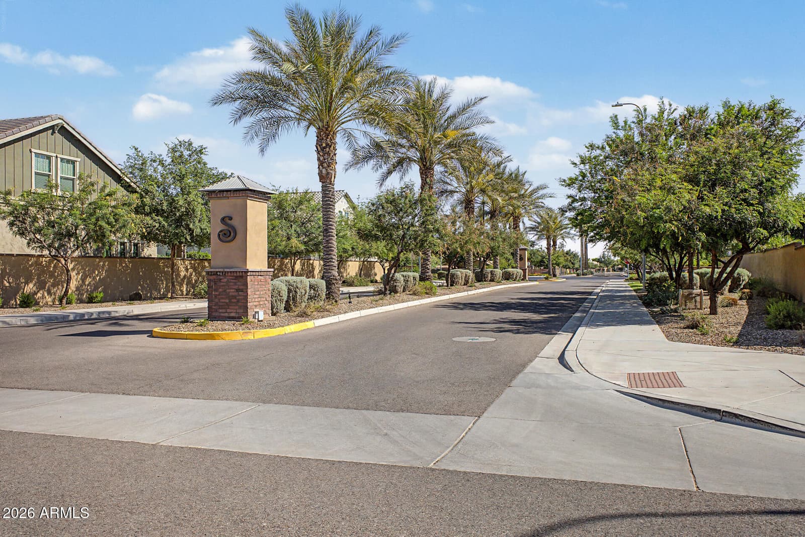 927 S SOHO Lane, Chandler, AZ 85225 — photo 38 of 47