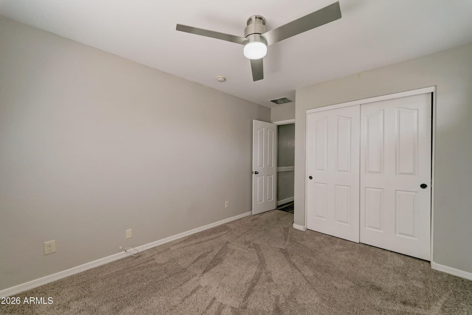 928 W DESERT HILLS Drive, San Tan Valley, AZ 85143 — photo 24 of 31