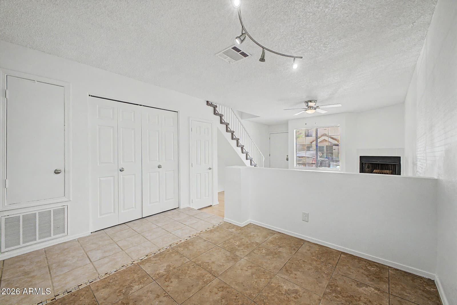 455 S MESA Drive 175, Mesa, AZ 85210 — photo 3 of 33